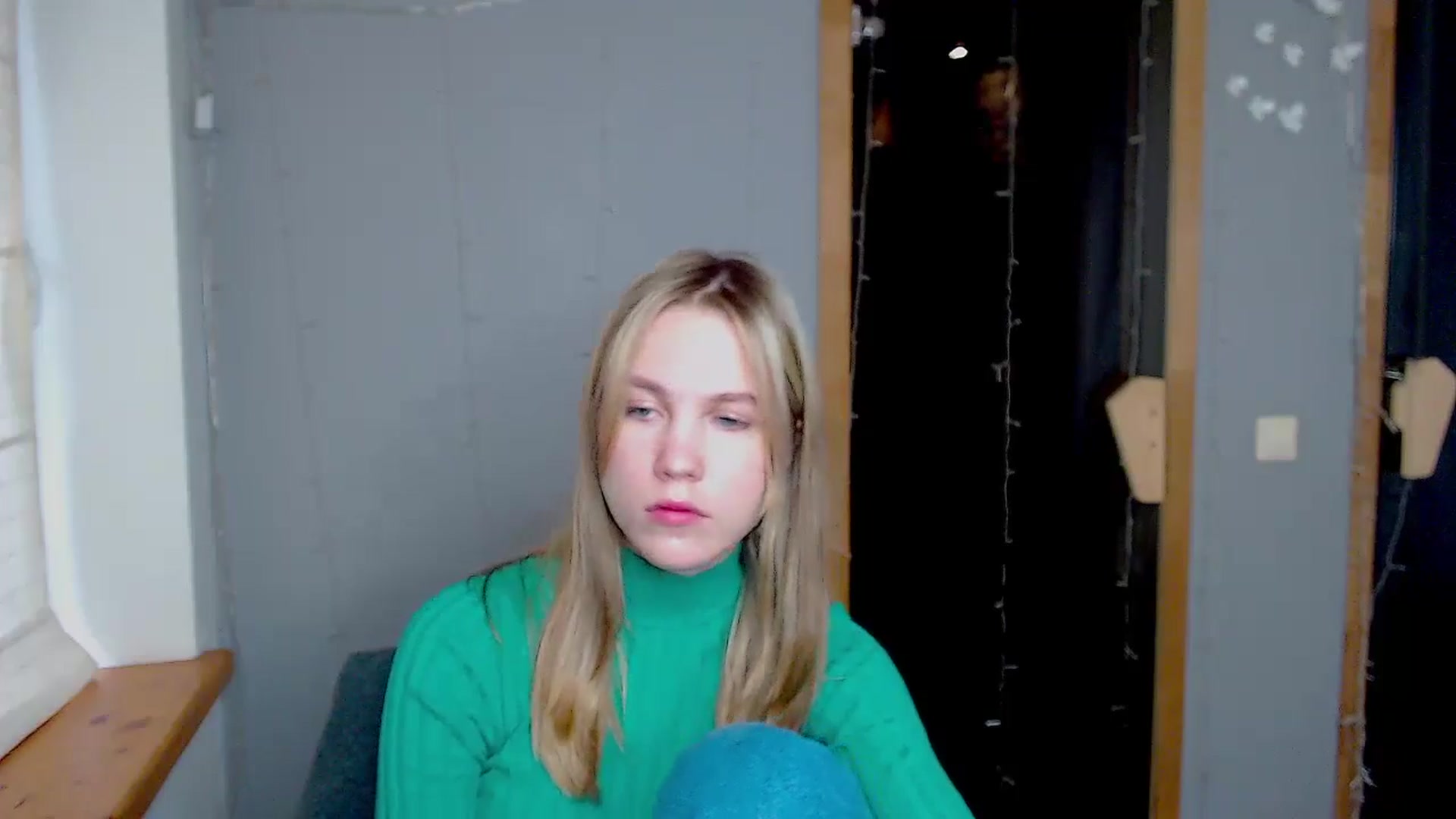 Gallery image thumbnail from Kate_Lewiss's myfreecams stream on, 11/10/2024, 09:49 image 13 of 20