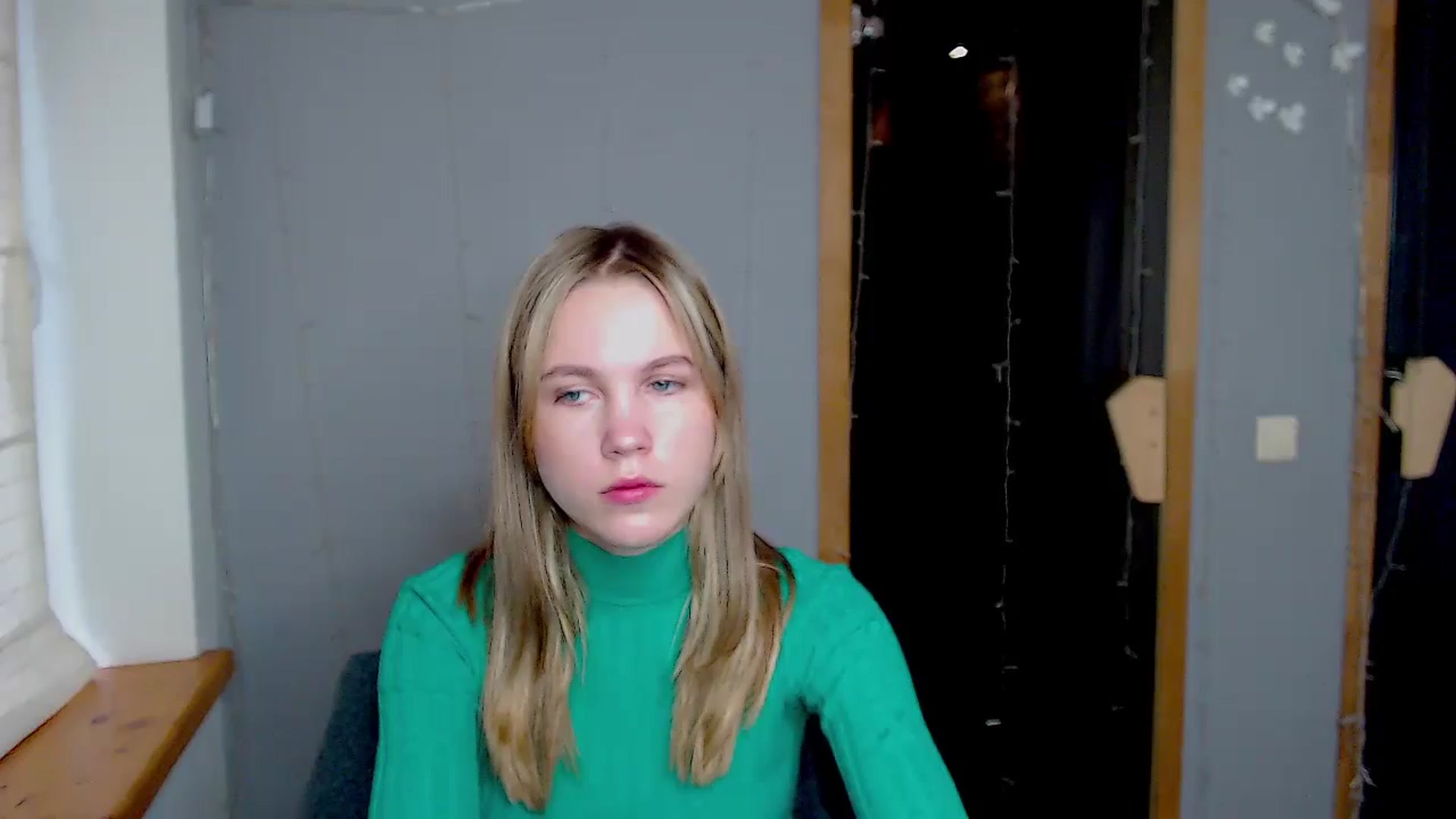 Gallery image thumbnail from Kate_Lewiss's myfreecams stream on, 11/10/2024, 09:49 image 4 of 20