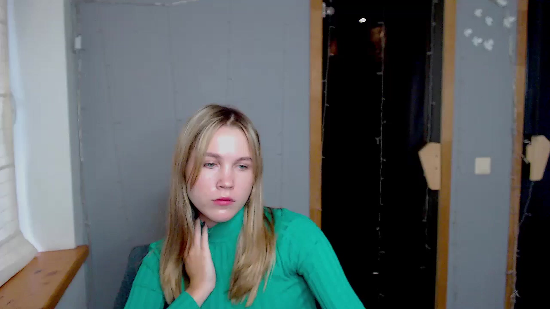 Gallery image thumbnail from Kate_Lewiss's myfreecams stream on, 11/10/2024, 10:02 image 2 of 20