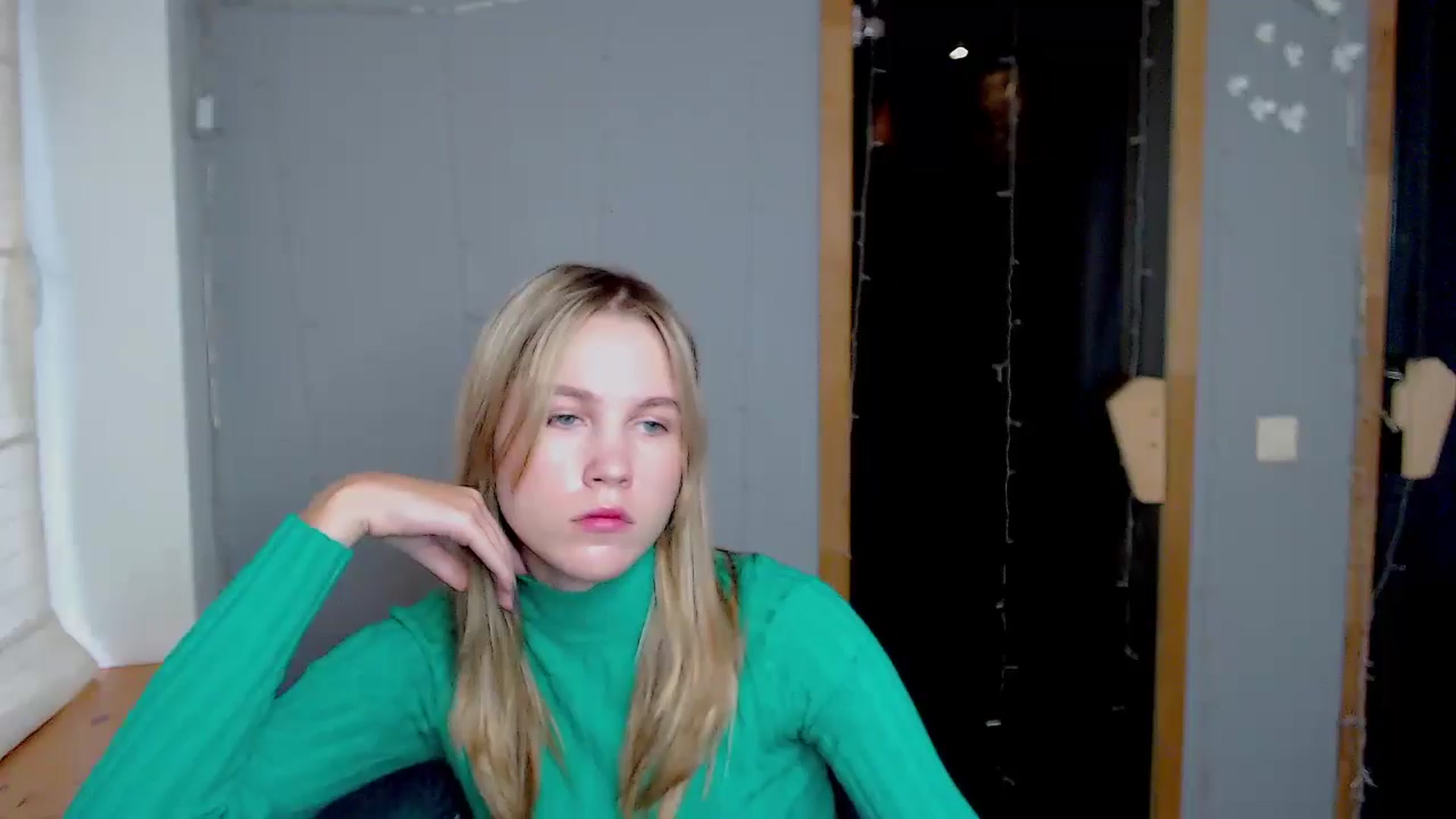 Gallery image thumbnail from Kate_Lewiss's myfreecams stream on, 11/10/2024, 10:02 image 14 of 20