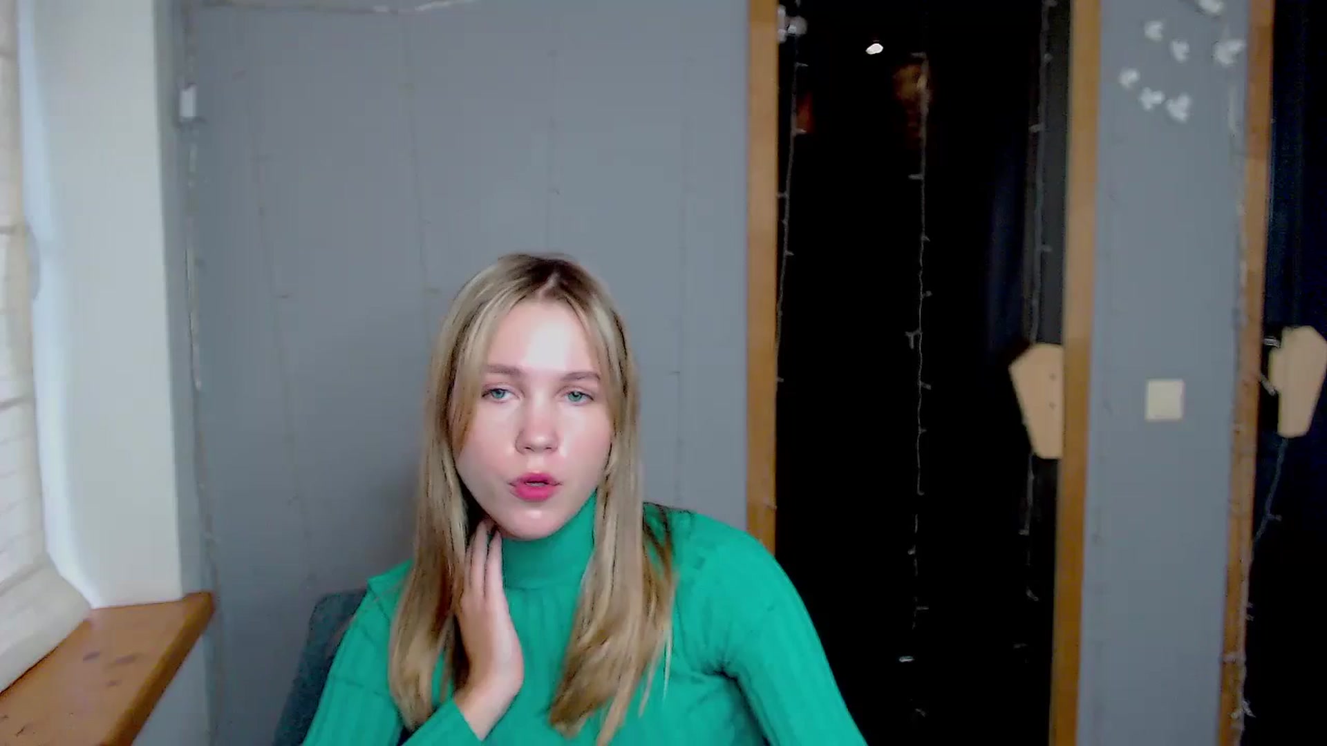 Gallery image thumbnail from Kate_Lewiss's myfreecams stream on, 11/10/2024, 10:02 image 7 of 20