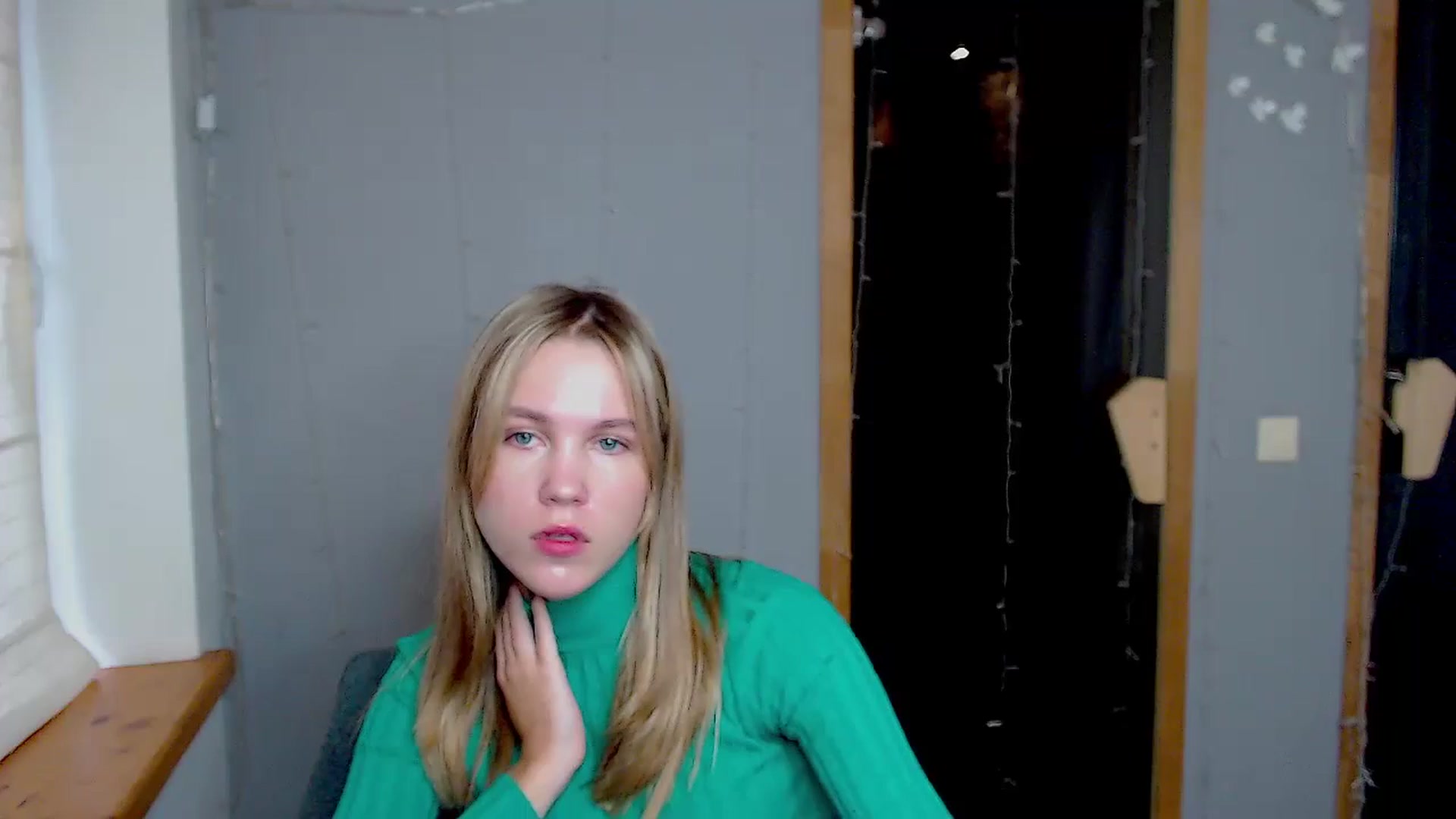 Gallery image thumbnail from Kate_Lewiss's myfreecams stream on, 11/10/2024, 10:02 image 9 of 20