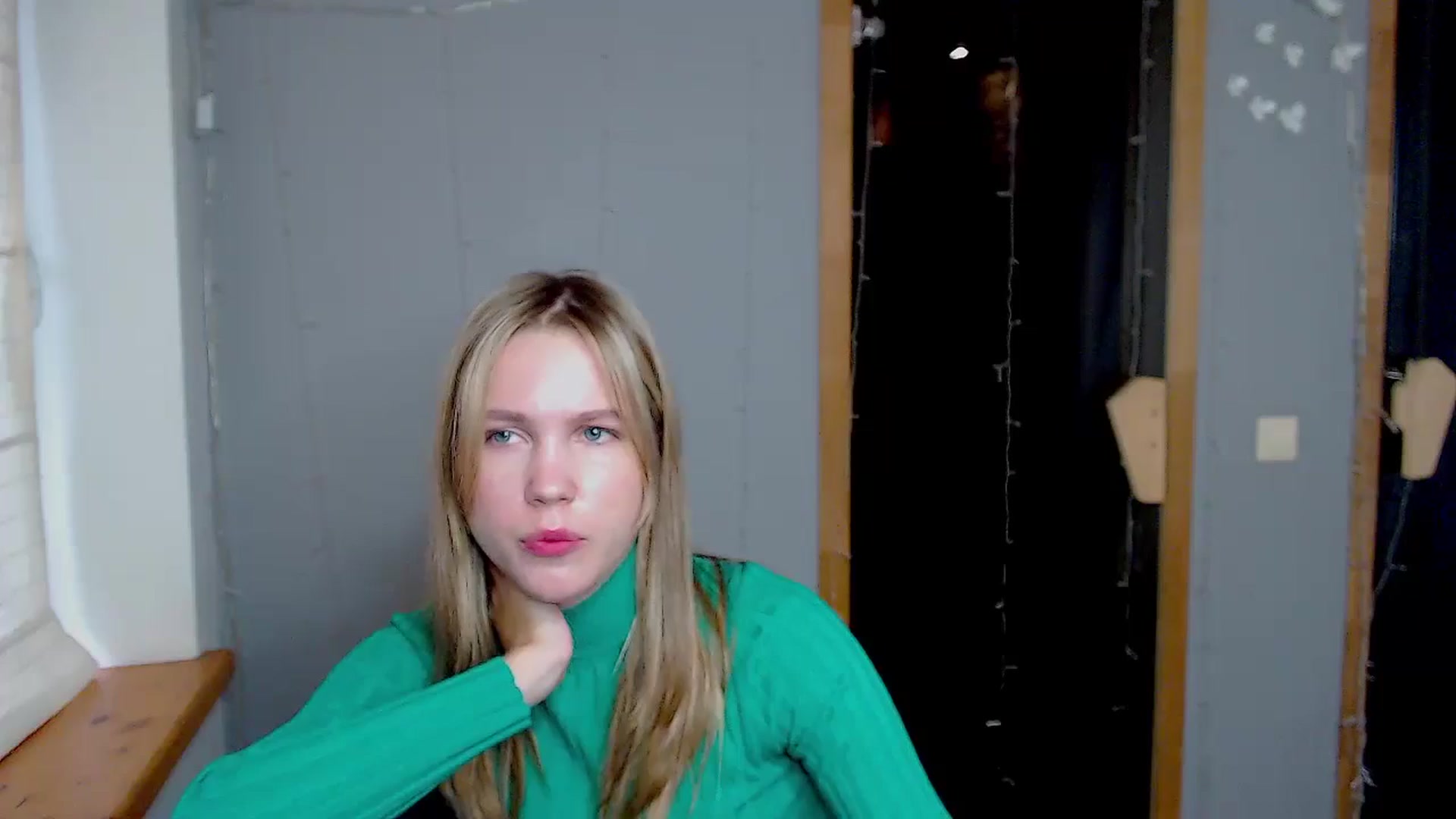 Gallery image thumbnail from Kate_Lewiss's myfreecams stream on, 11/10/2024, 10:02 image 15 of 20