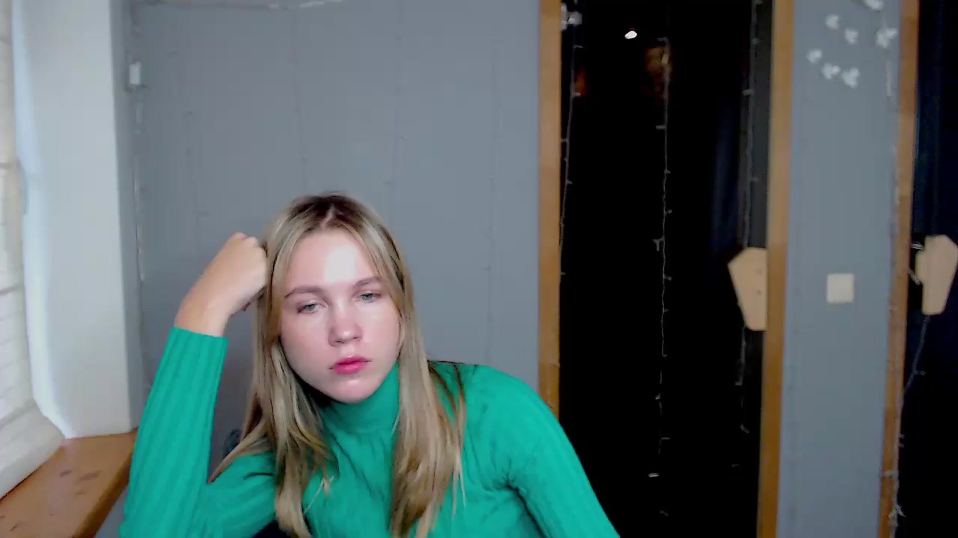 Gallery image thumbnail from Kate_Lewiss's myfreecams stream on, 11/10/2024, 10:02 image 19 of 20