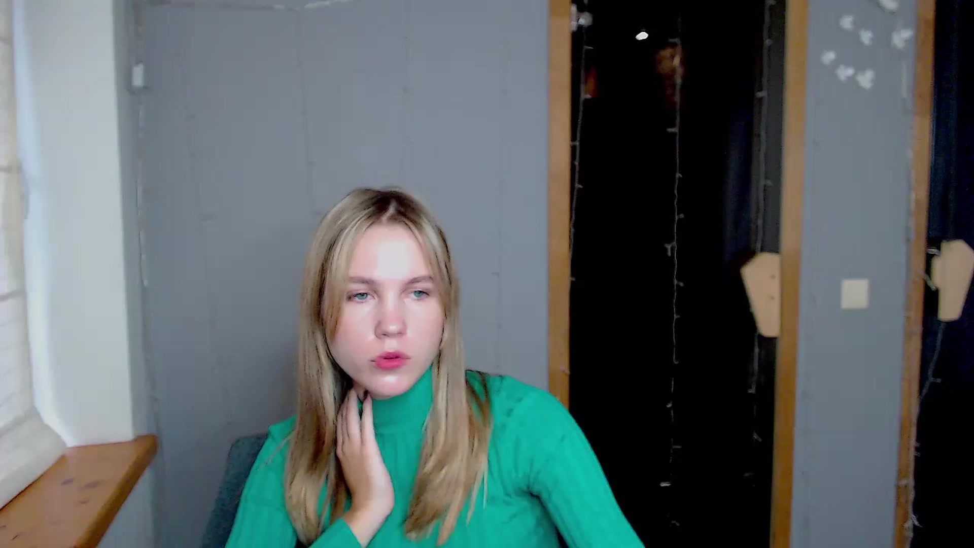Gallery image thumbnail from Kate_Lewiss's myfreecams stream on, 11/10/2024, 10:02 image 10 of 20