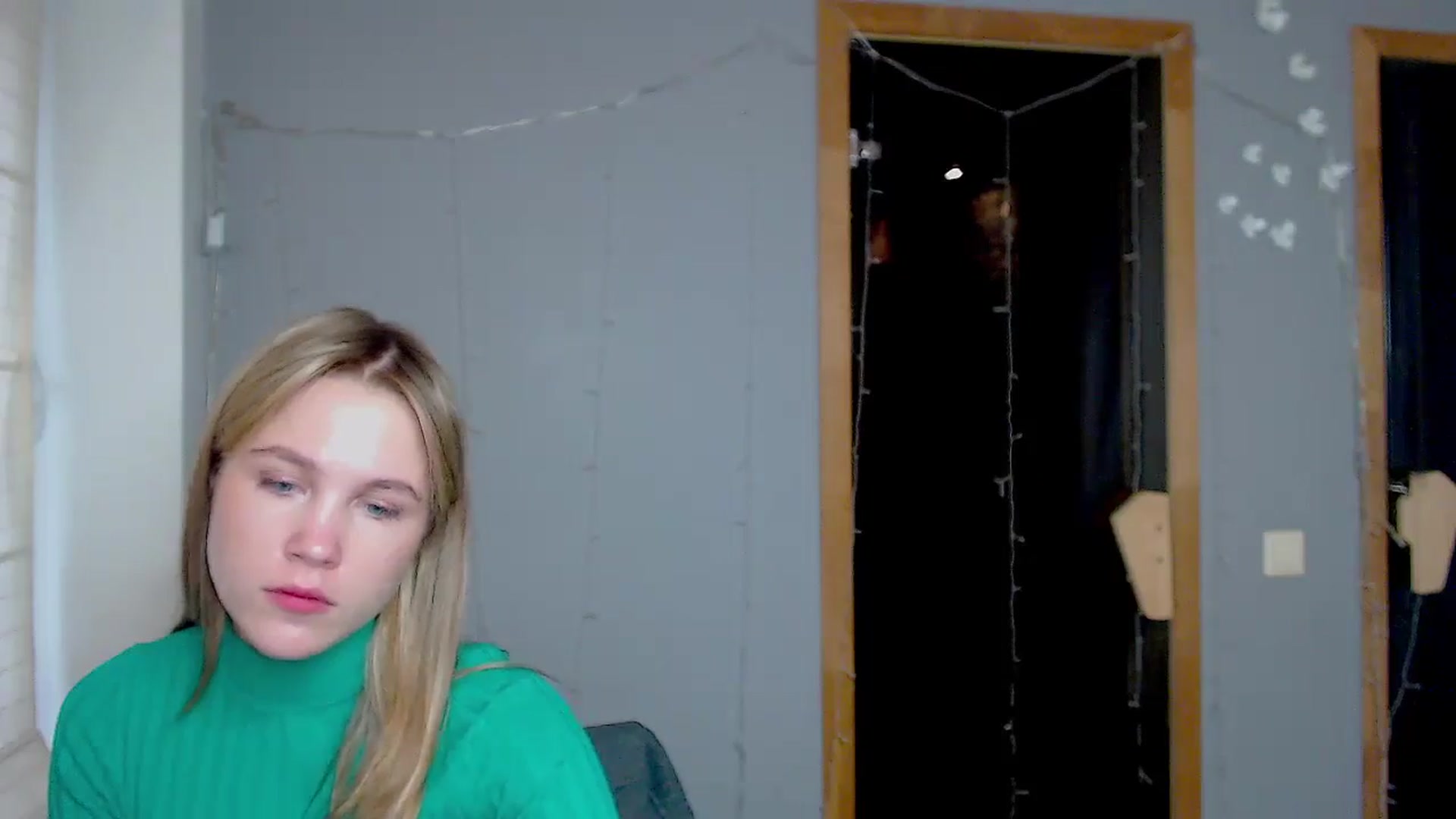 Gallery image thumbnail from Kate_Lewiss's myfreecams stream on, 11/10/2024, 12:14 image 18 of 20