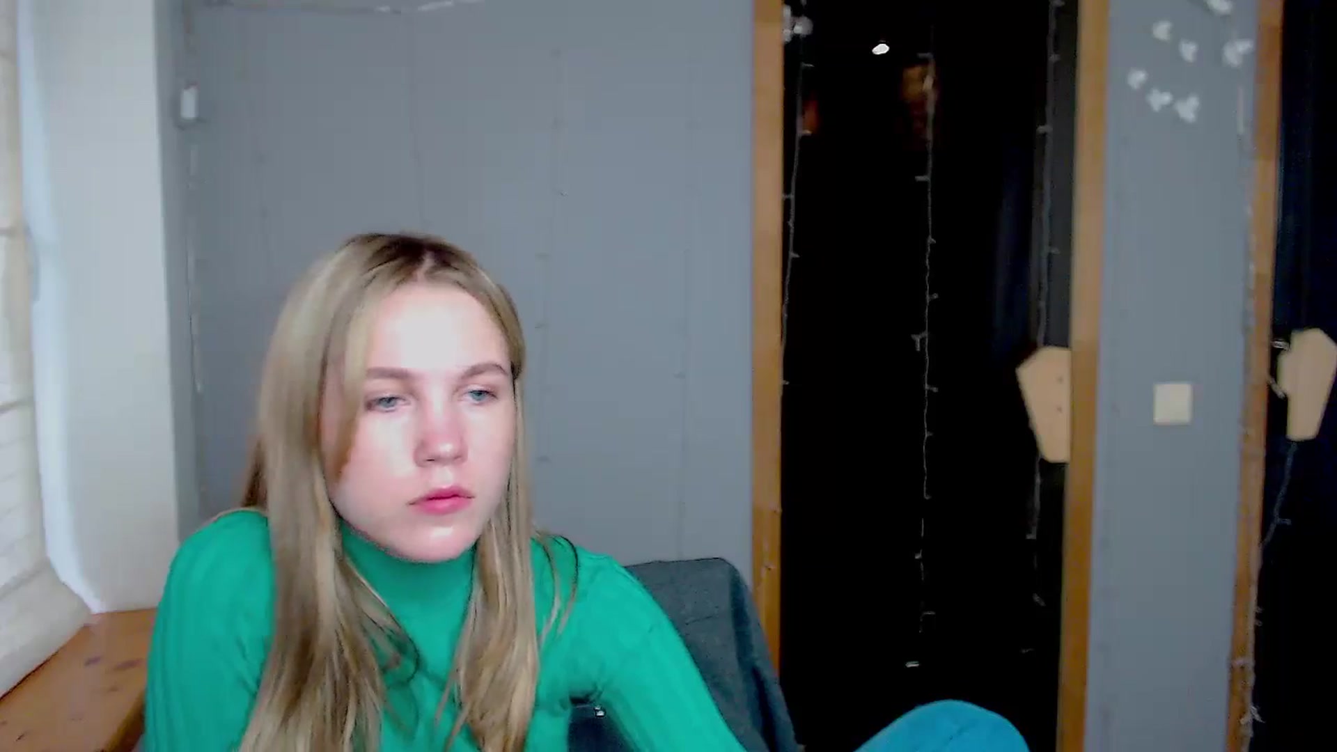 Gallery image thumbnail from Kate_Lewiss's myfreecams stream on, 11/10/2024, 12:14 image 3 of 20
