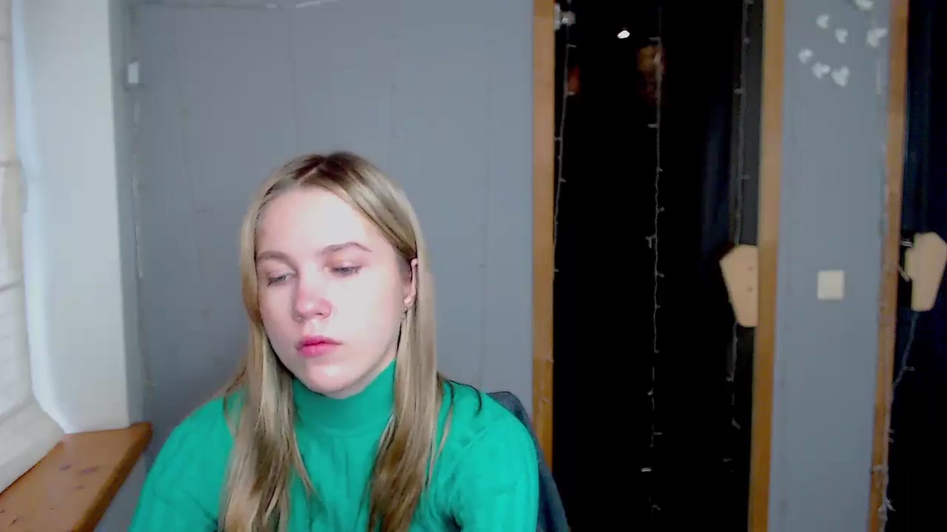Gallery image thumbnail from Kate_Lewiss's myfreecams stream on, 11/10/2024, 12:14 image 7 of 20
