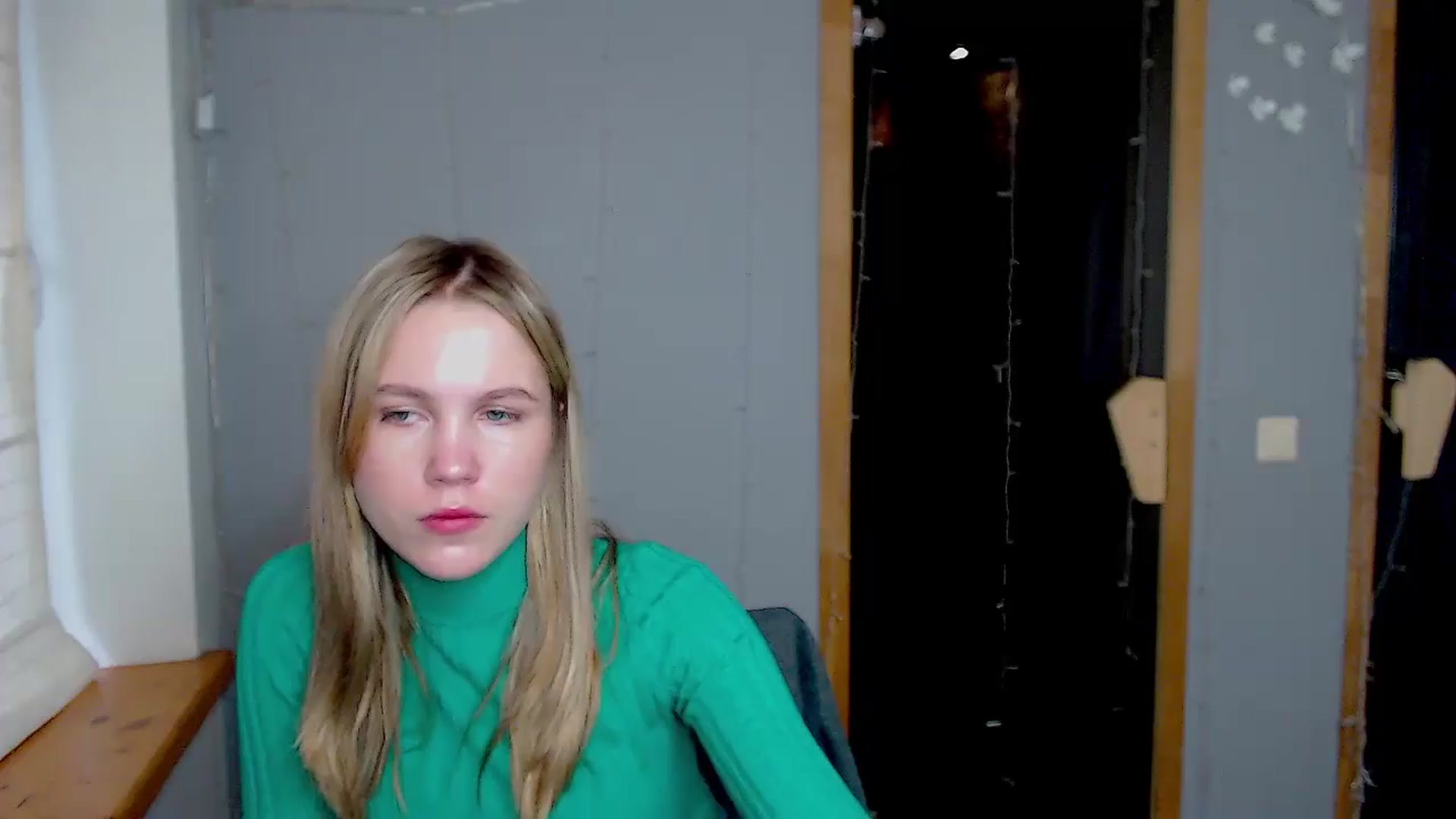 Gallery image thumbnail from Kate_Lewiss's myfreecams stream on, 11/10/2024, 12:14 image 1 of 20