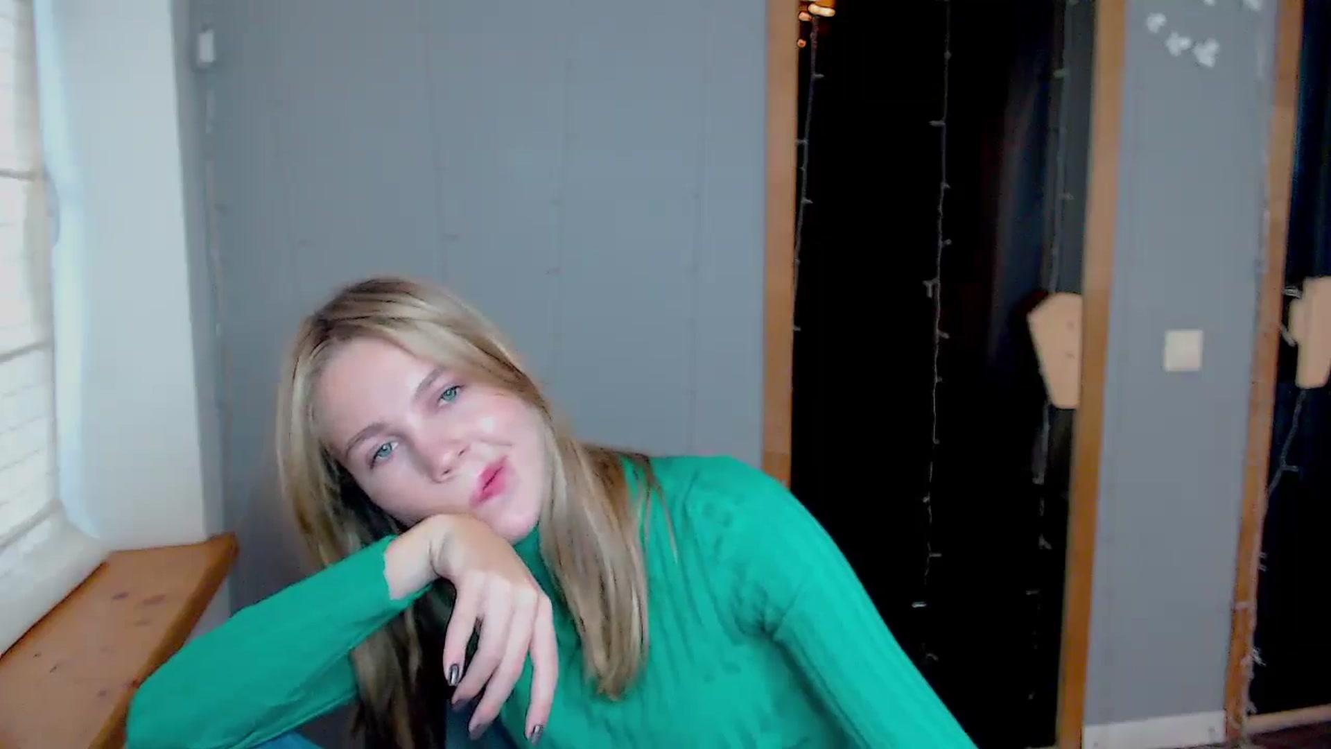 Gallery image thumbnail from Kate_Lewiss's myfreecams stream on, 11/12/2024, 09:16 image 11 of 20