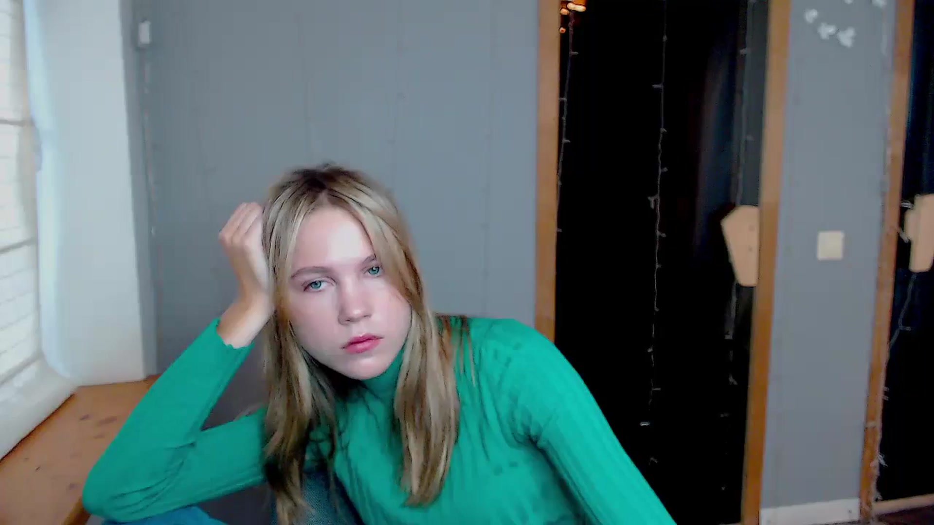Gallery image thumbnail from Kate_Lewiss's myfreecams stream on, 11/12/2024, 09:16 image 12 of 20