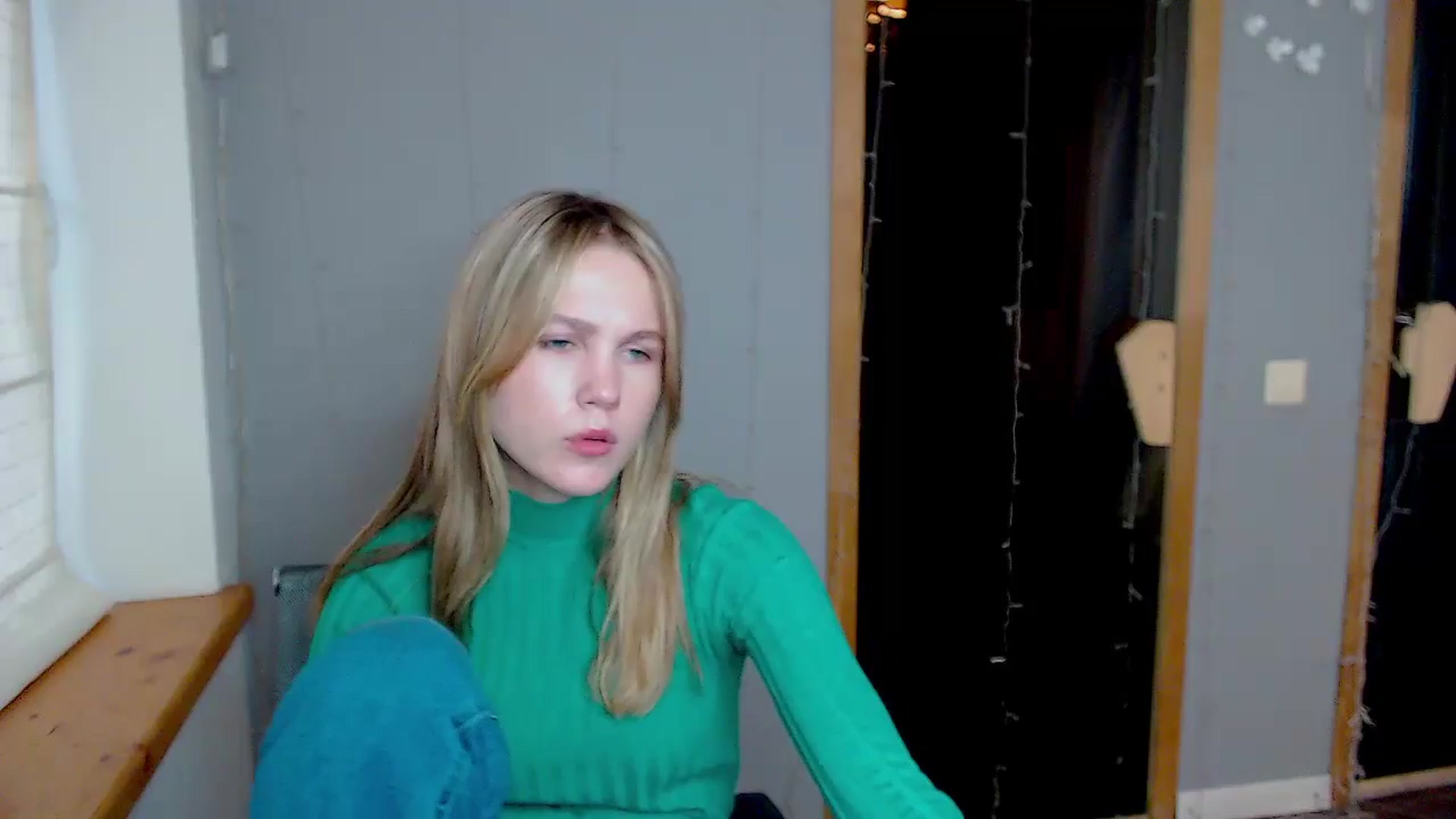 Gallery image thumbnail from Kate_Lewiss's myfreecams stream on, 11/12/2024, 10:16 image 20 of 20