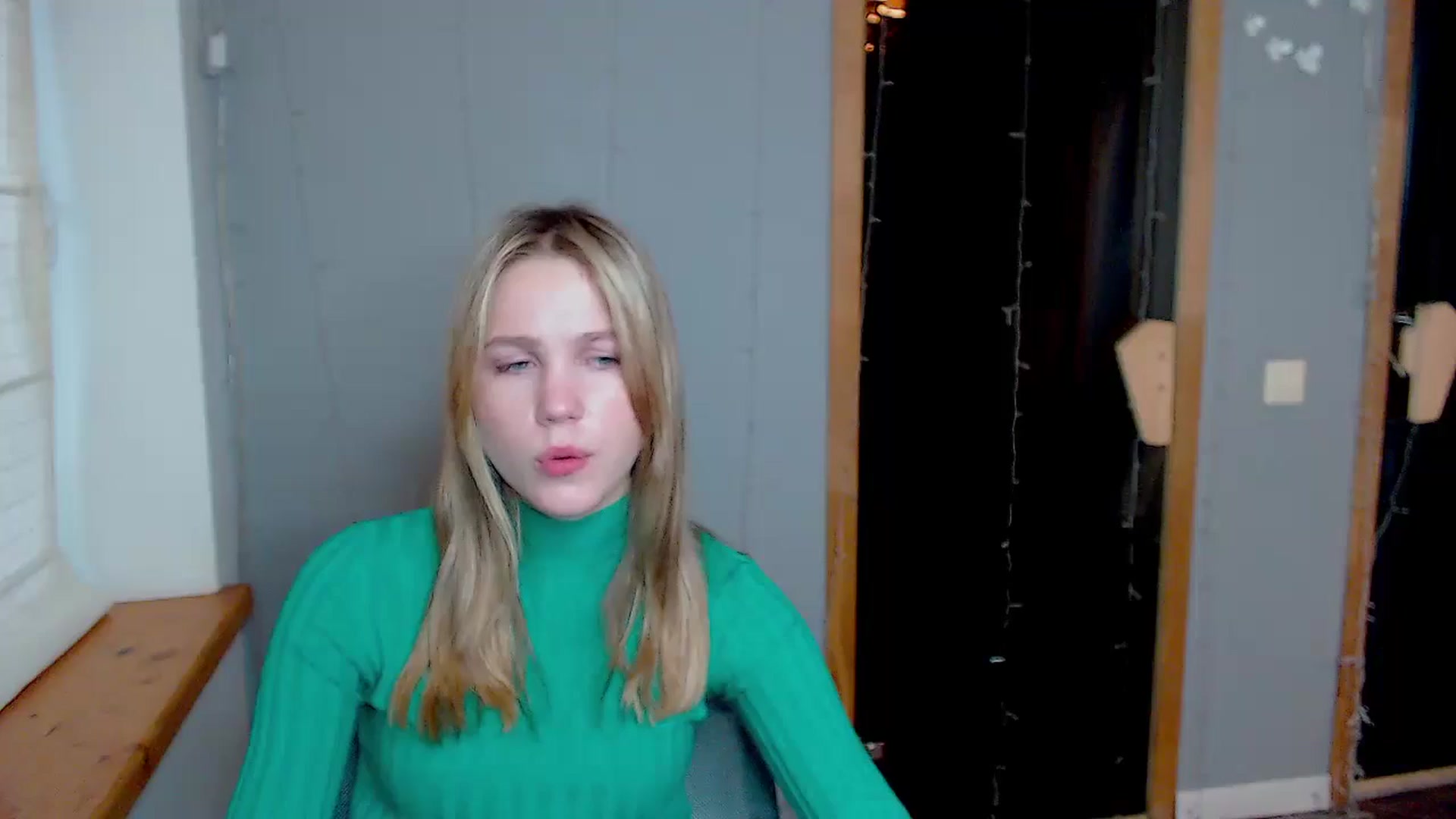 Gallery image thumbnail from Kate_Lewiss's myfreecams stream on, 11/12/2024, 12:12 image 9 of 20