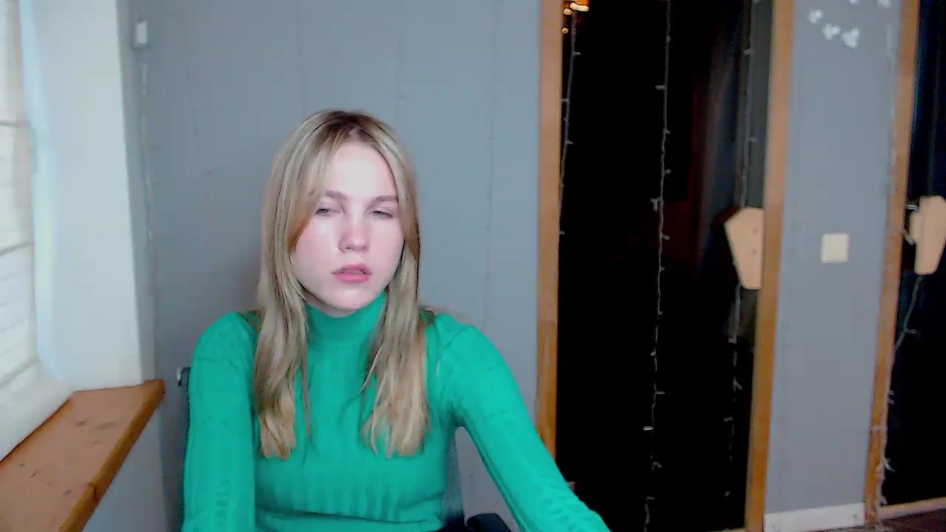 Gallery image thumbnail from Kate_Lewiss's myfreecams stream on, 11/12/2024, 12:12 image 2 of 20