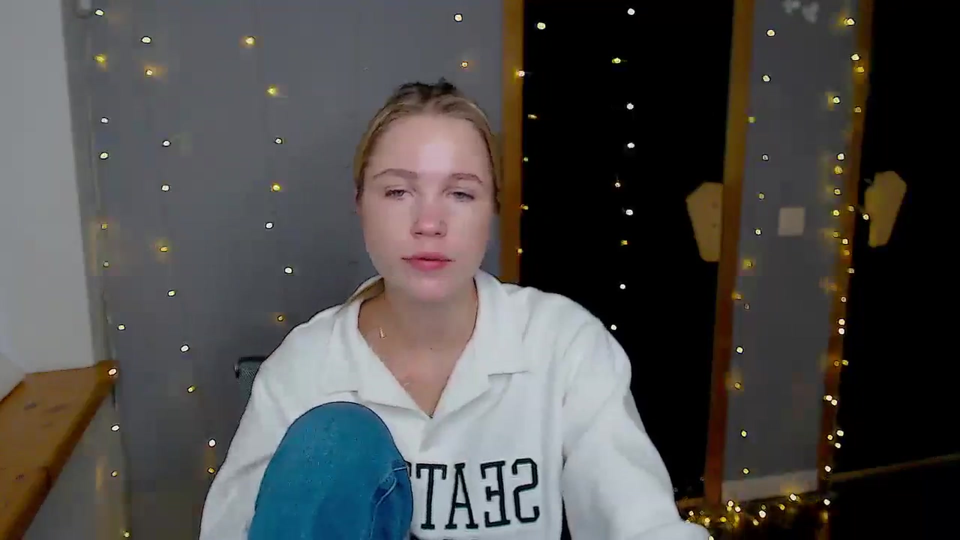 Gallery image thumbnail from Kate_Lewiss's myfreecams stream on, 11/13/2024, 09:44 image 4 of 20