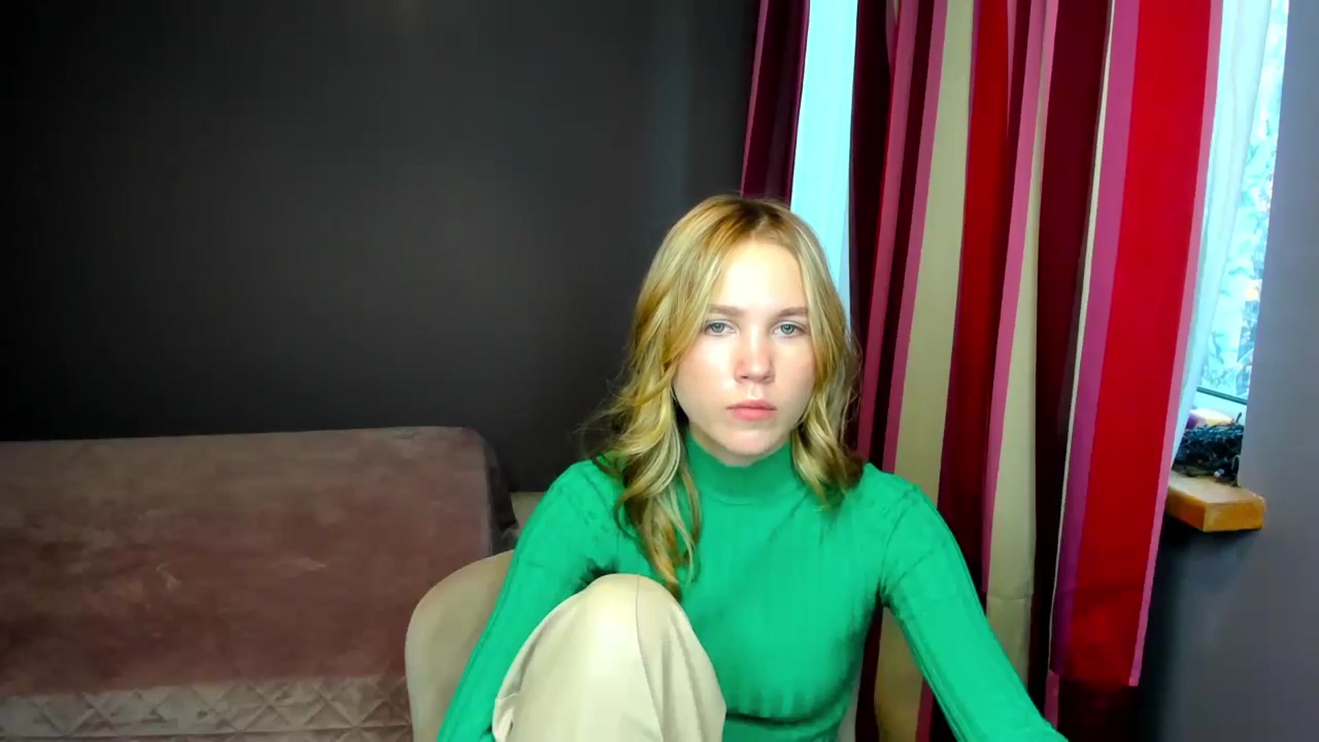 Gallery image thumbnail from Kate_Lewiss's myfreecams stream on, 11/16/2024, 13:28 image 3 of 20
