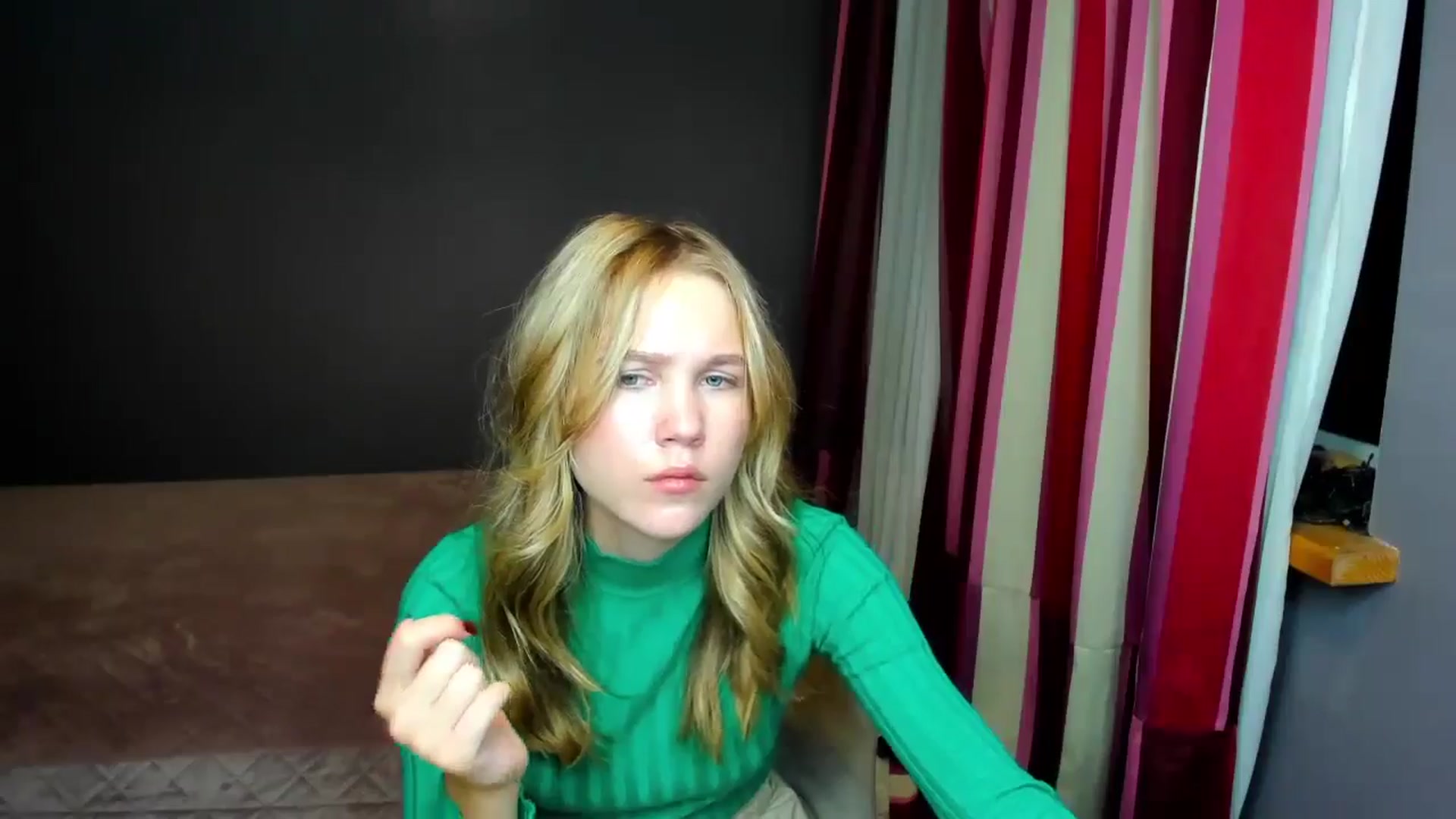 Gallery image thumbnail from Kate_Lewiss's myfreecams stream on, 11/16/2024, 16:08 image 20 of 20