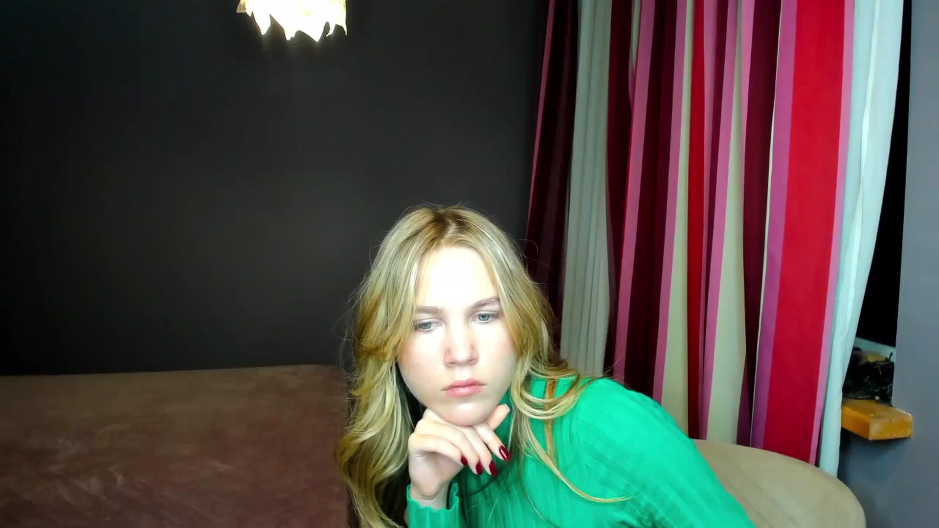 Gallery image thumbnail from Kate_Lewiss's myfreecams stream on, 11/16/2024, 17:42 image 9 of 20