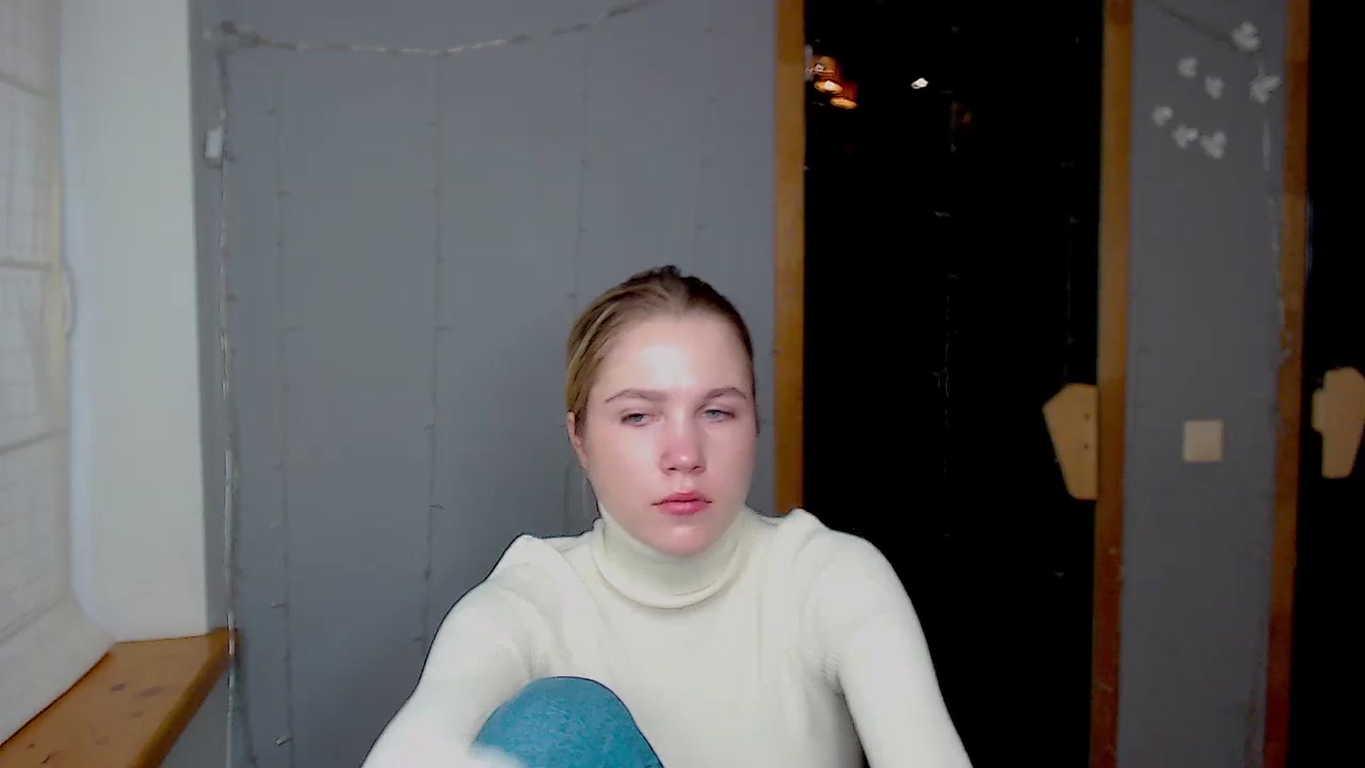 Gallery image thumbnail from Kate_Lewiss's myfreecams stream on, 11/18/2024, 07:27 image 8 of 20