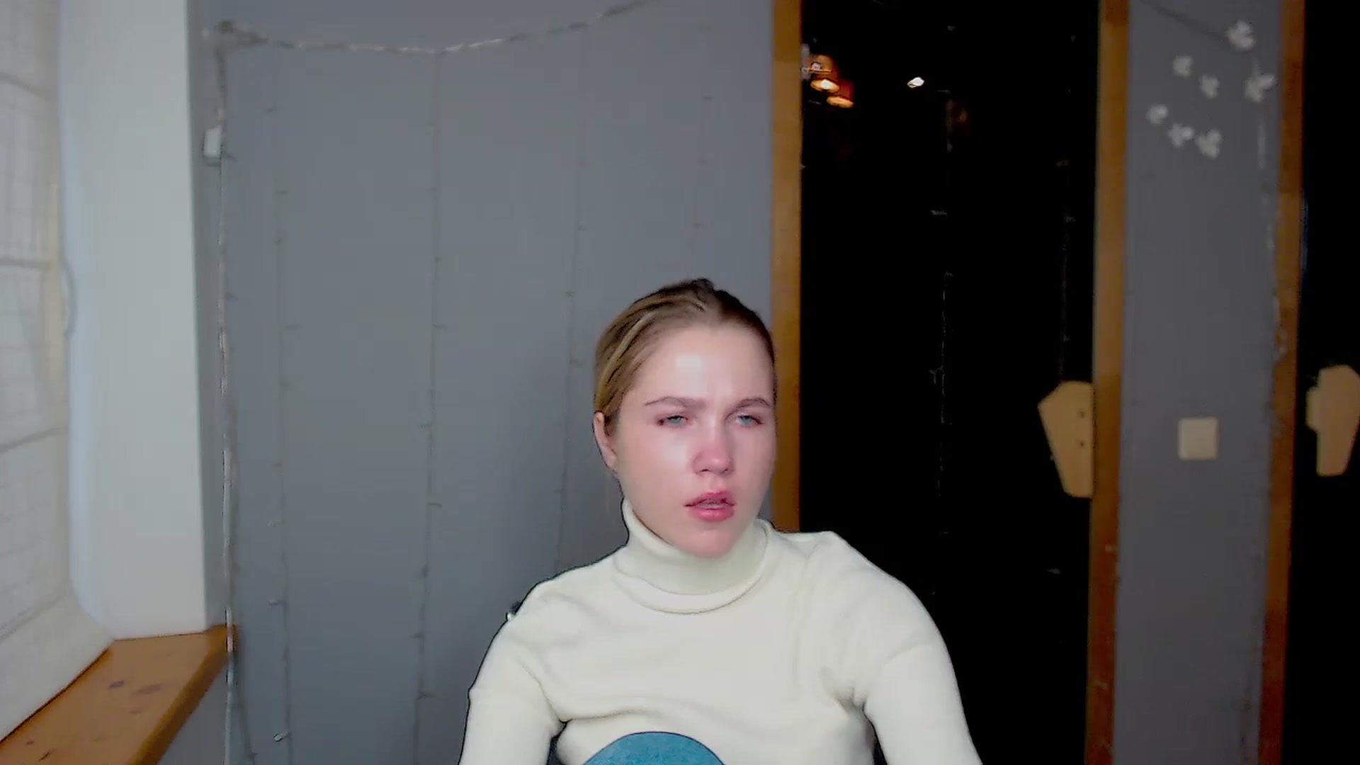 Gallery image thumbnail from Kate_Lewiss's myfreecams stream on, 11/18/2024, 07:27 image 12 of 20