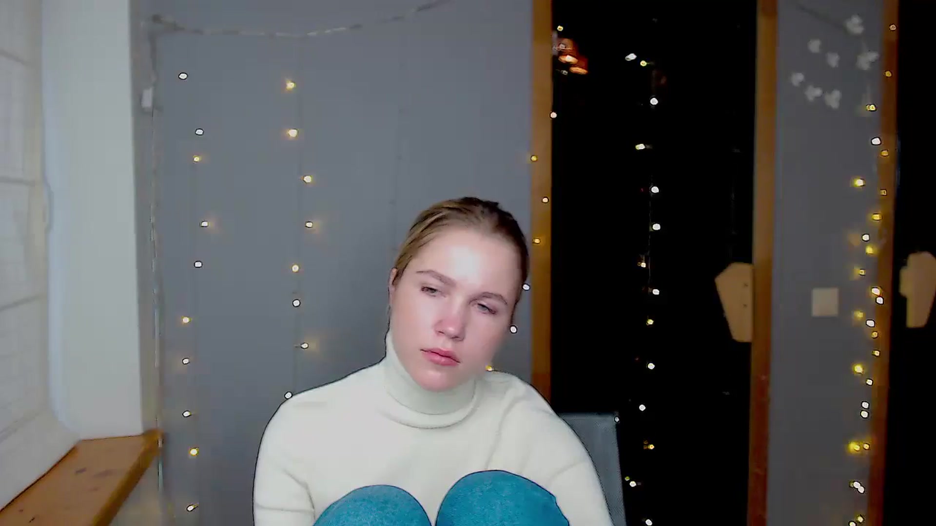 Gallery image thumbnail from Kate_Lewiss's myfreecams stream on, 11/18/2024, 07:42 image 13 of 20