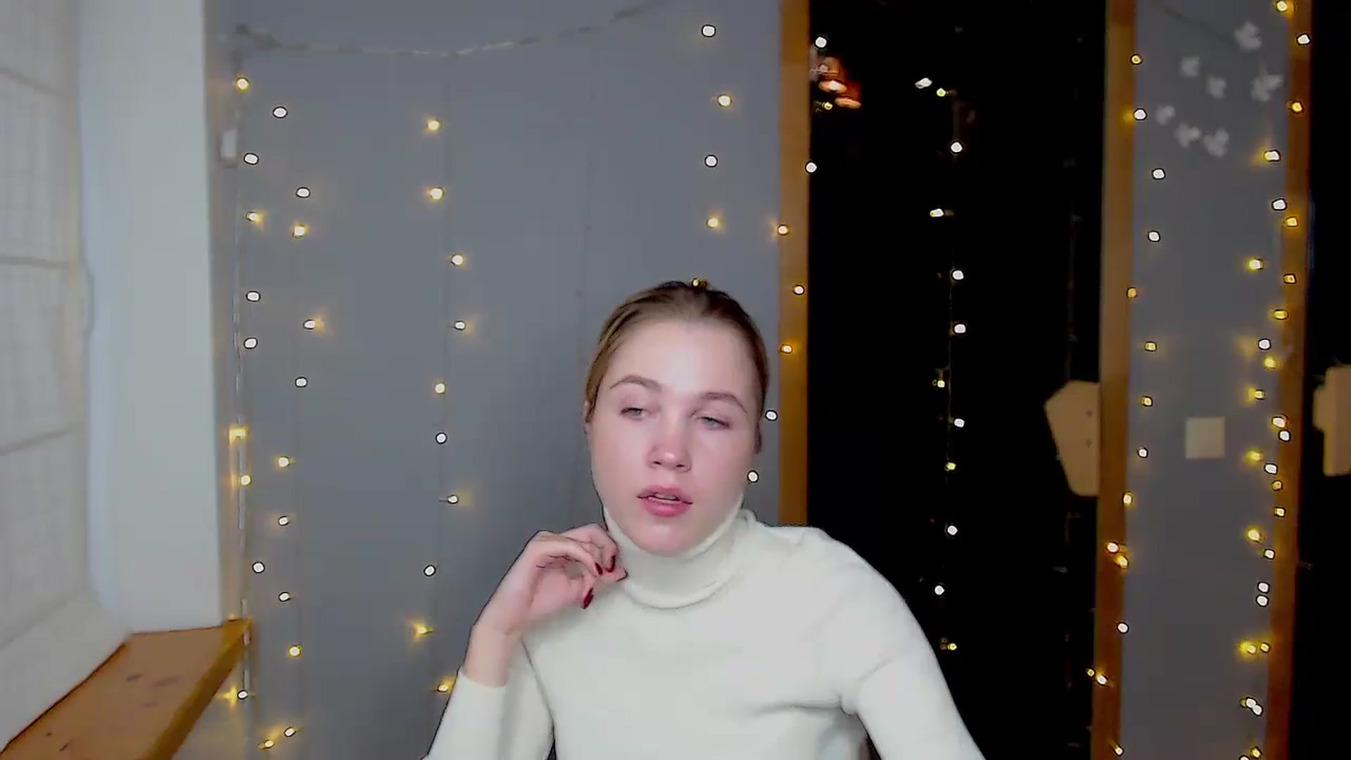Gallery image thumbnail from Kate_Lewiss's myfreecams stream on, 11/18/2024, 08:08 image 2 of 20