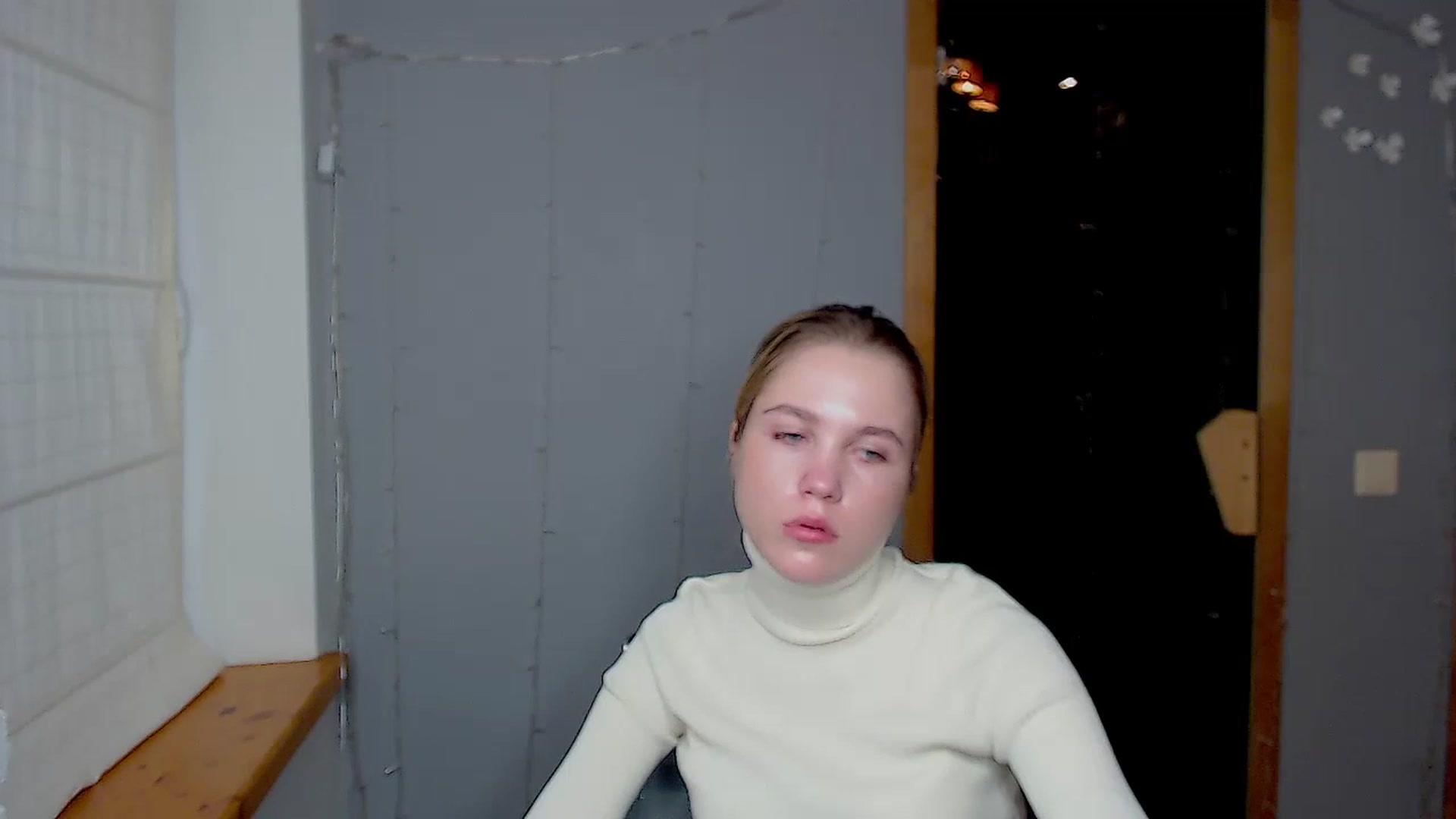 Gallery image thumbnail from Kate_Lewiss's myfreecams stream on, 11/18/2024, 08:08 image 19 of 20