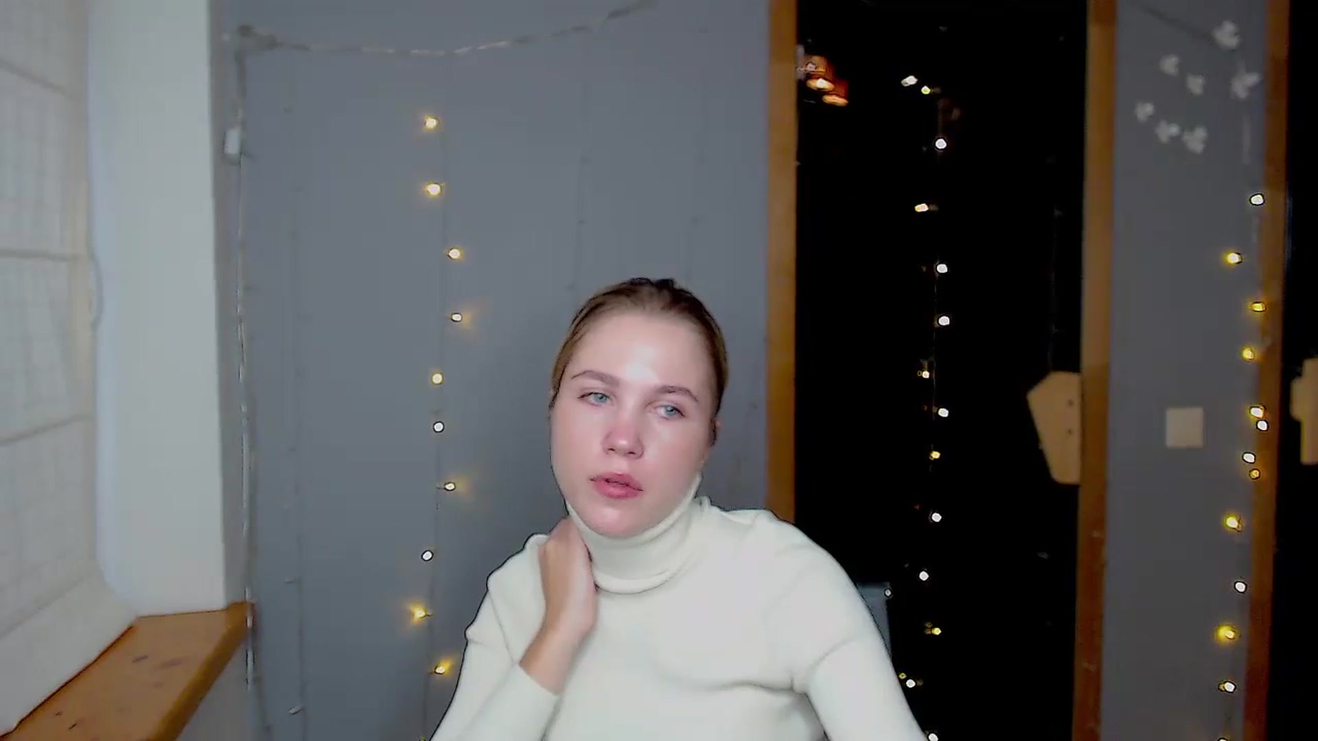 Gallery image thumbnail from Kate_Lewiss's myfreecams stream on, 11/18/2024, 08:08 image 4 of 20
