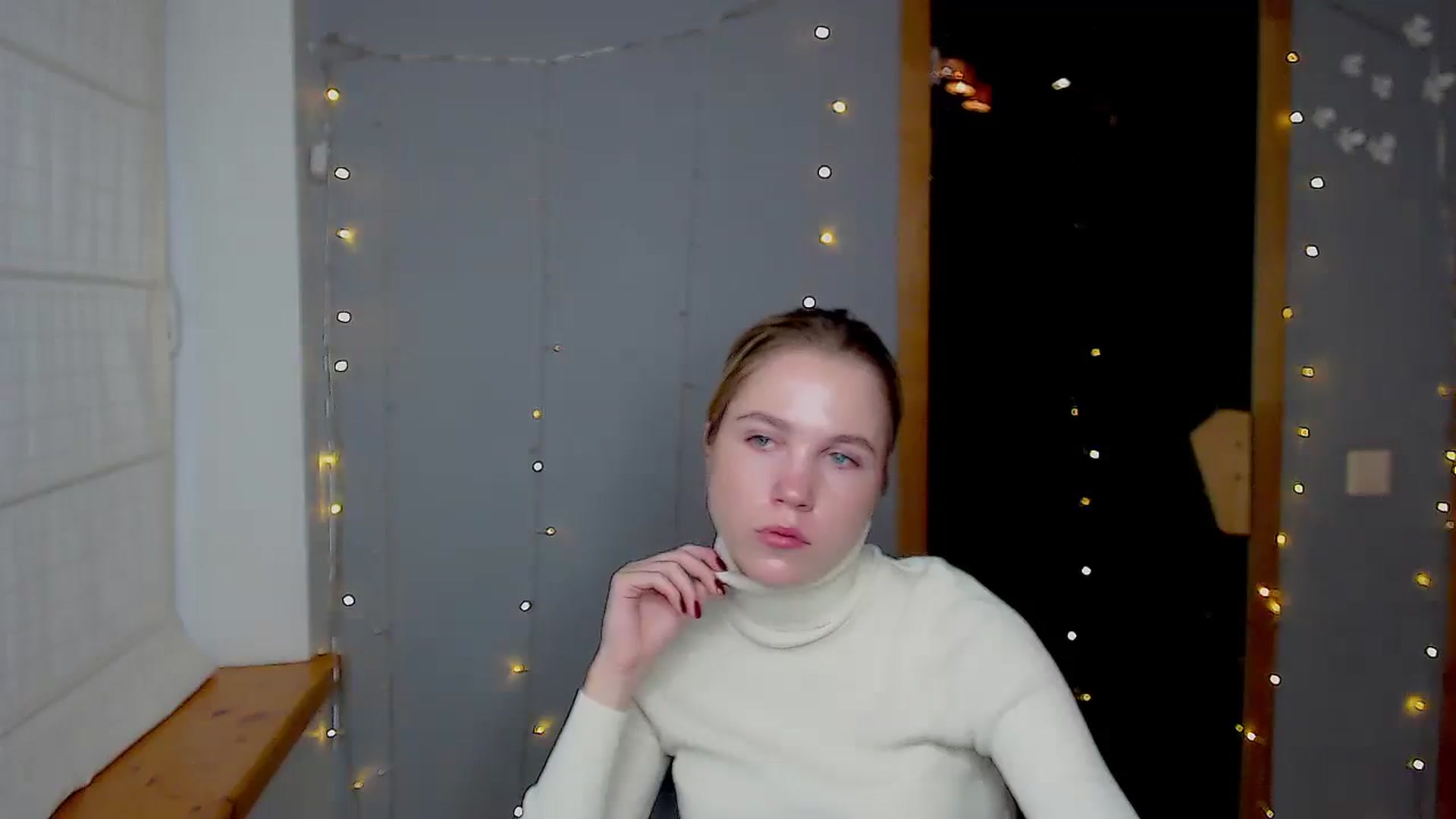 Gallery image thumbnail from Kate_Lewiss's myfreecams stream on, 11/18/2024, 08:08 image 13 of 20