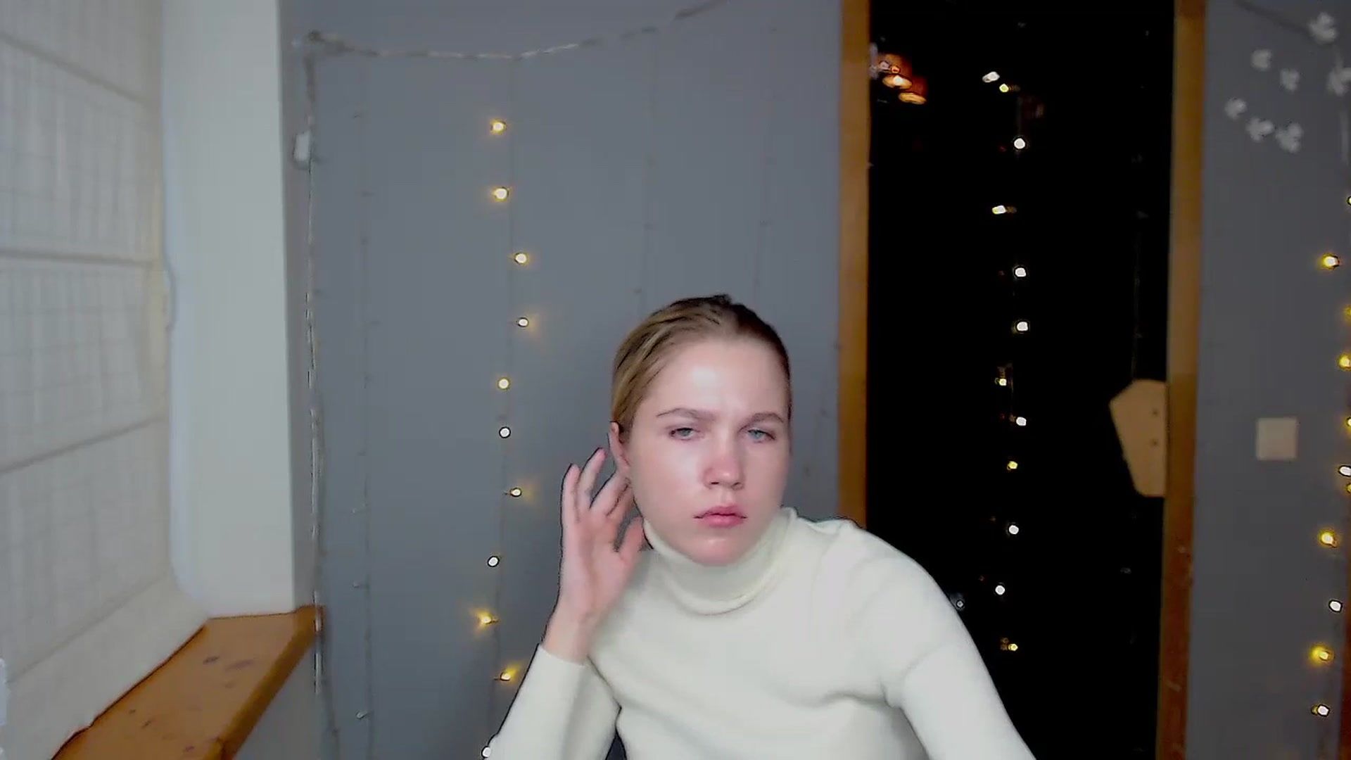 Gallery image thumbnail from Kate_Lewiss's myfreecams stream on, 11/18/2024, 08:08 image 18 of 20