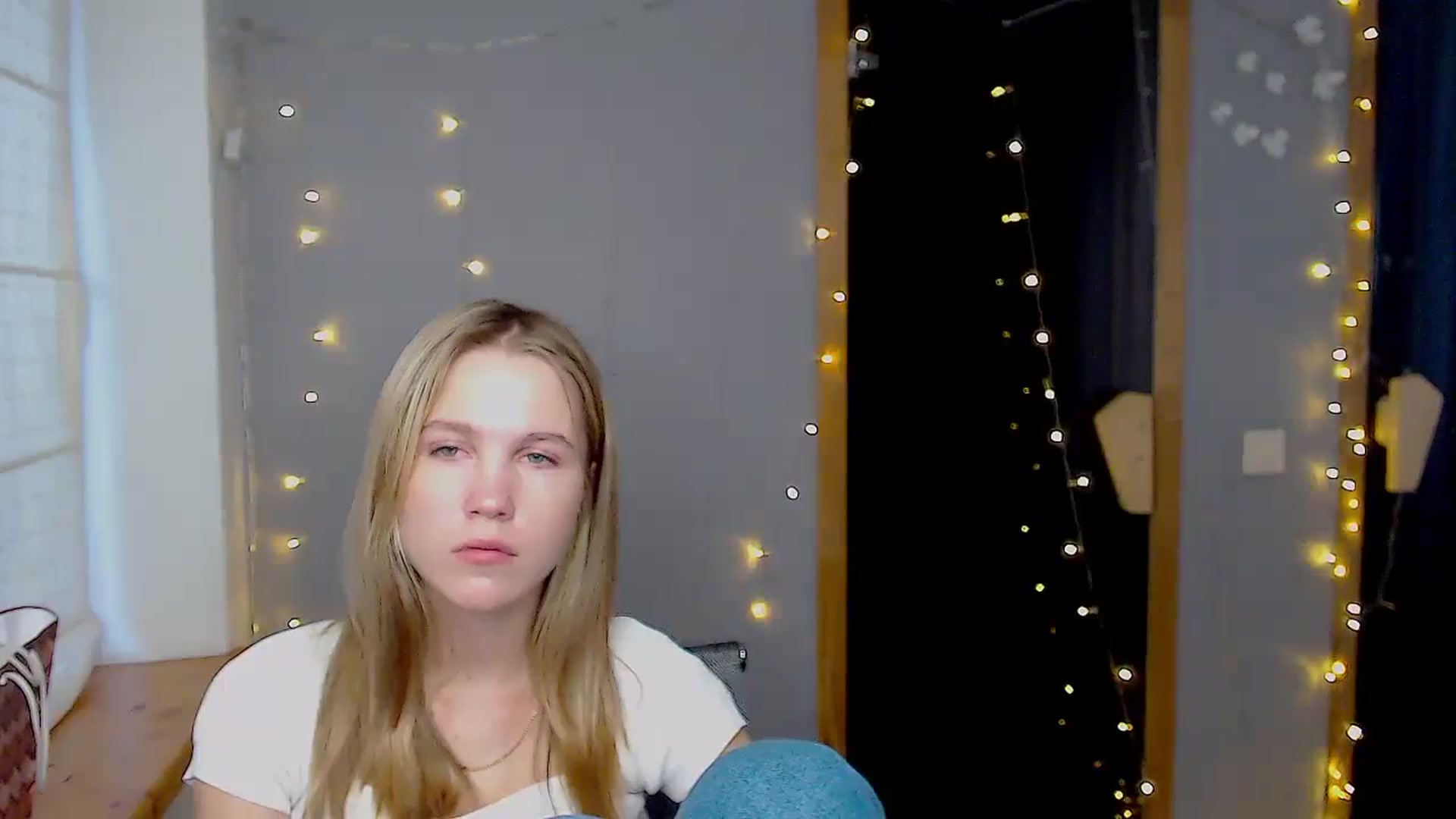 Gallery image thumbnail from Kate_Lewiss's myfreecams stream on, 11/19/2024, 11:31 image 13 of 20