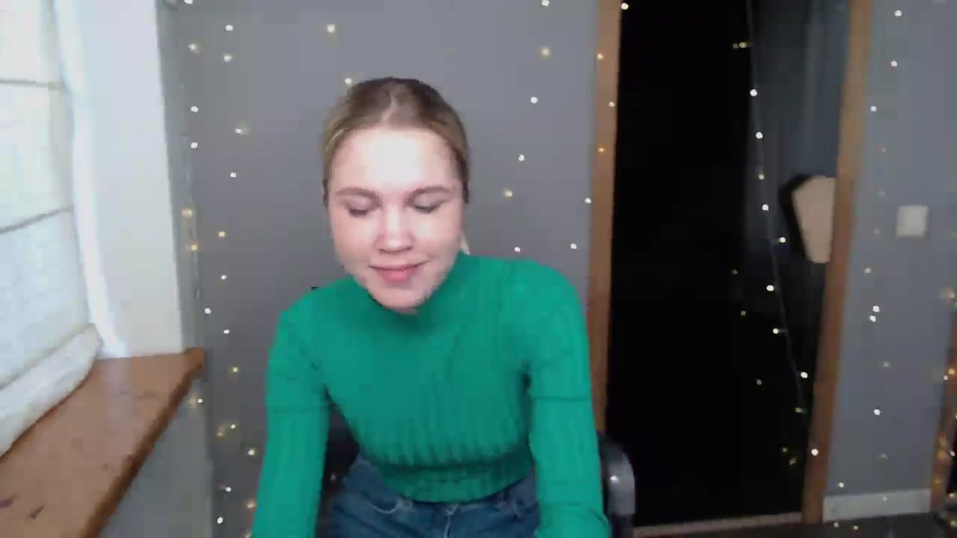 Gallery image thumbnail from Kate_Lewiss's myfreecams stream on, 11/20/2024, 07:36 image 8 of 20
