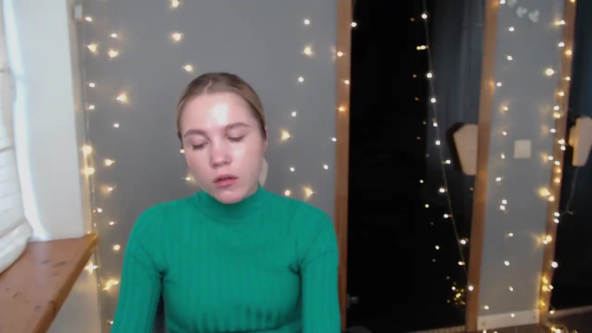 Gallery image thumbnail from Kate_Lewiss's myfreecams stream on, 11/20/2024, 09:03 image 7 of 20