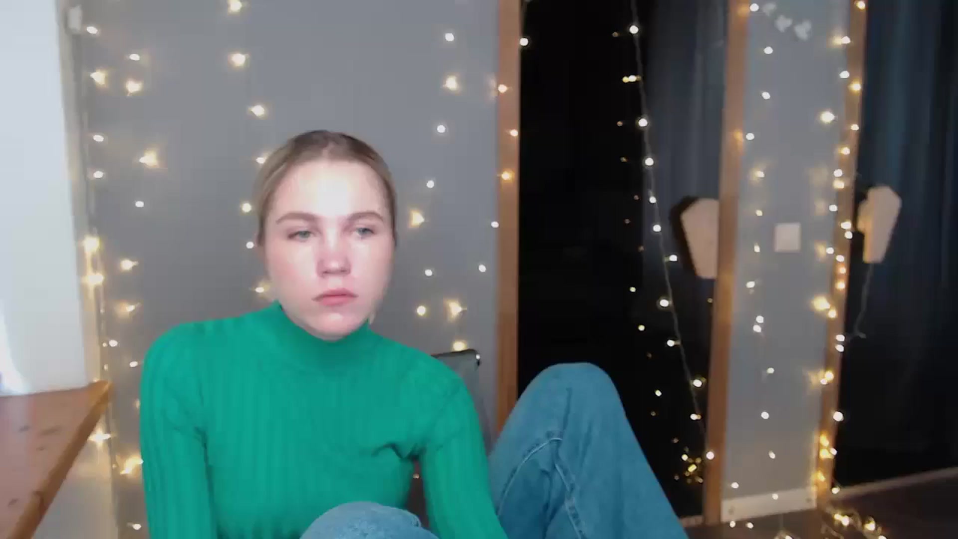 Gallery image thumbnail from Kate_Lewiss's myfreecams stream on, 11/20/2024, 09:03 image 13 of 20