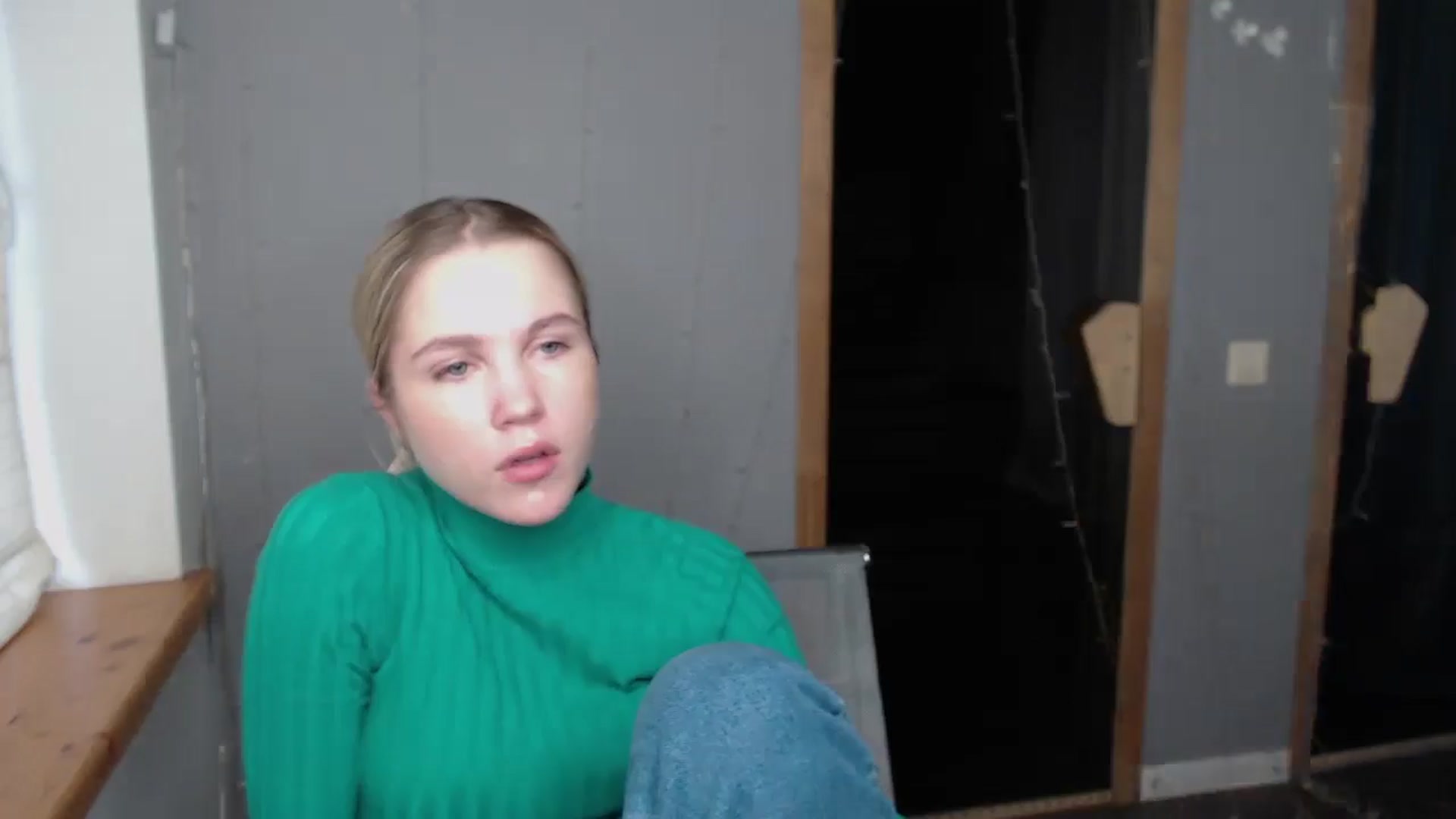 Gallery image thumbnail from Kate_Lewiss's myfreecams stream on, 11/20/2024, 12:04 image 20 of 20