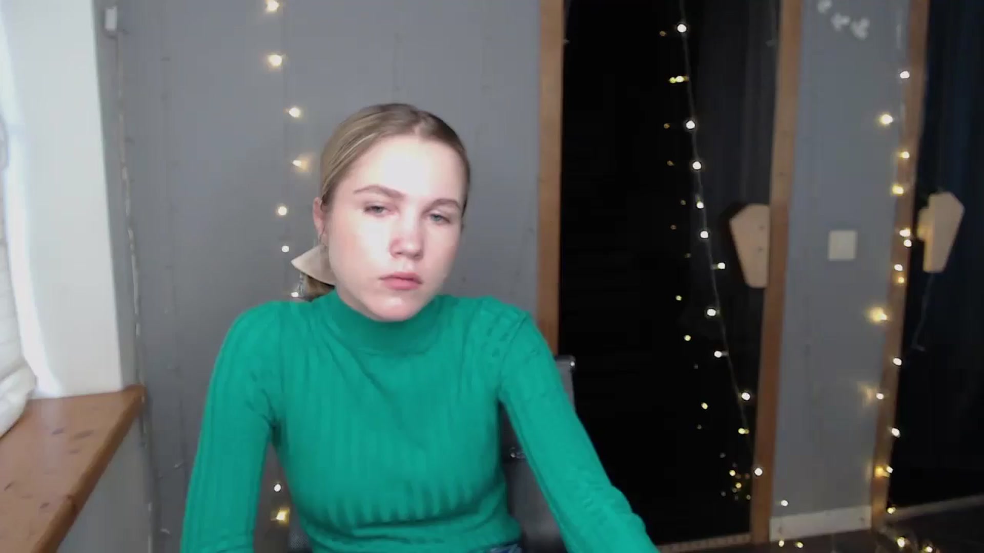 Gallery image thumbnail from Kate_Lewiss's myfreecams stream on, 11/20/2024, 12:04 image 1 of 20