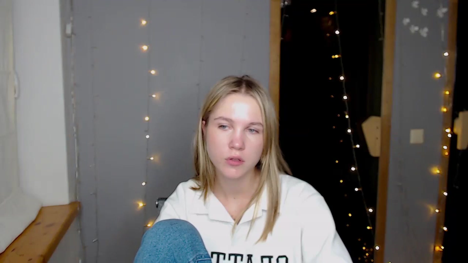 Gallery image thumbnail from Kate_Lewiss's myfreecams stream on, 11/21/2024, 13:59 image 2 of 20