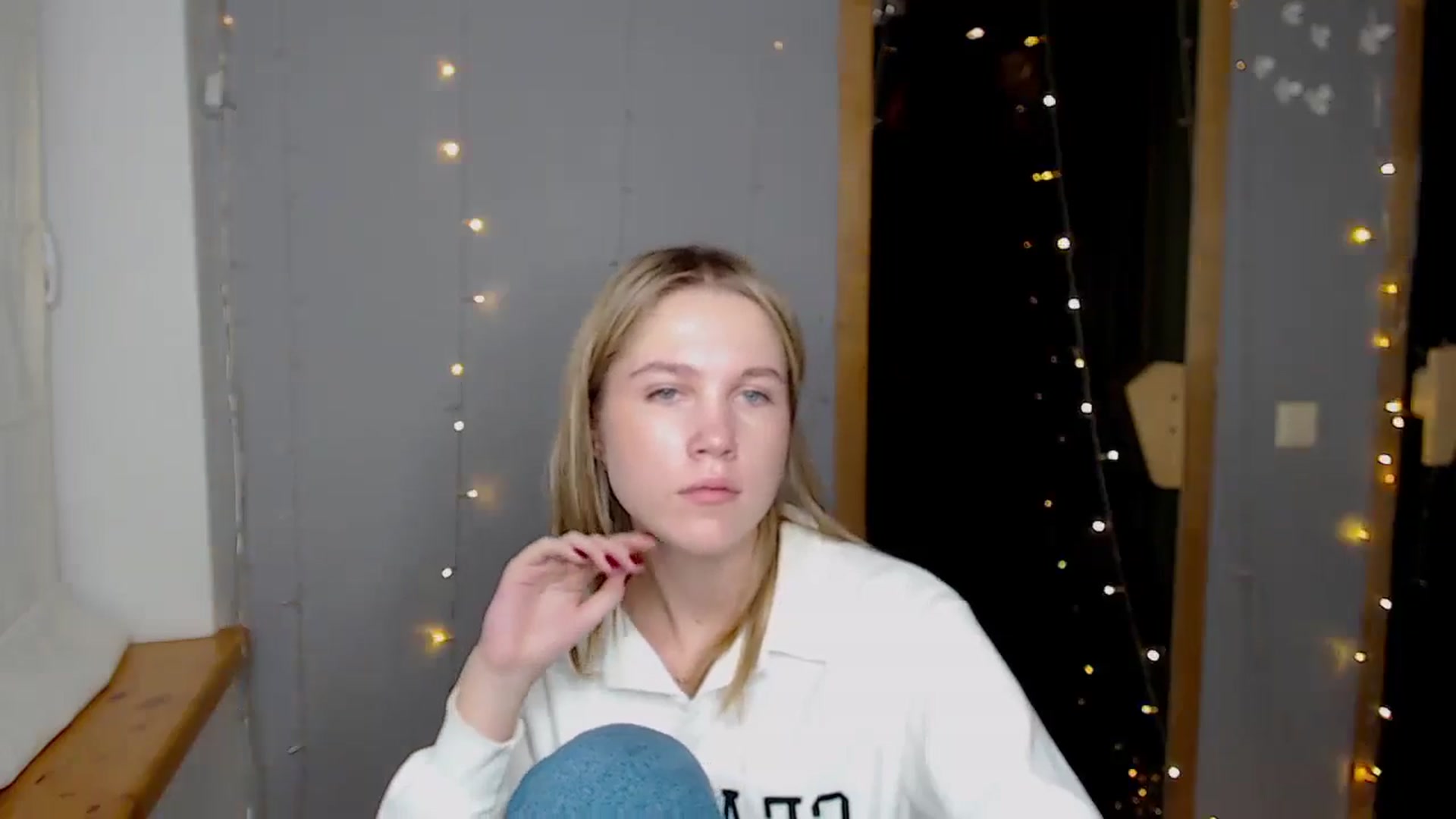Gallery image thumbnail from Kate_Lewiss's myfreecams stream on, 11/21/2024, 13:59 image 5 of 20