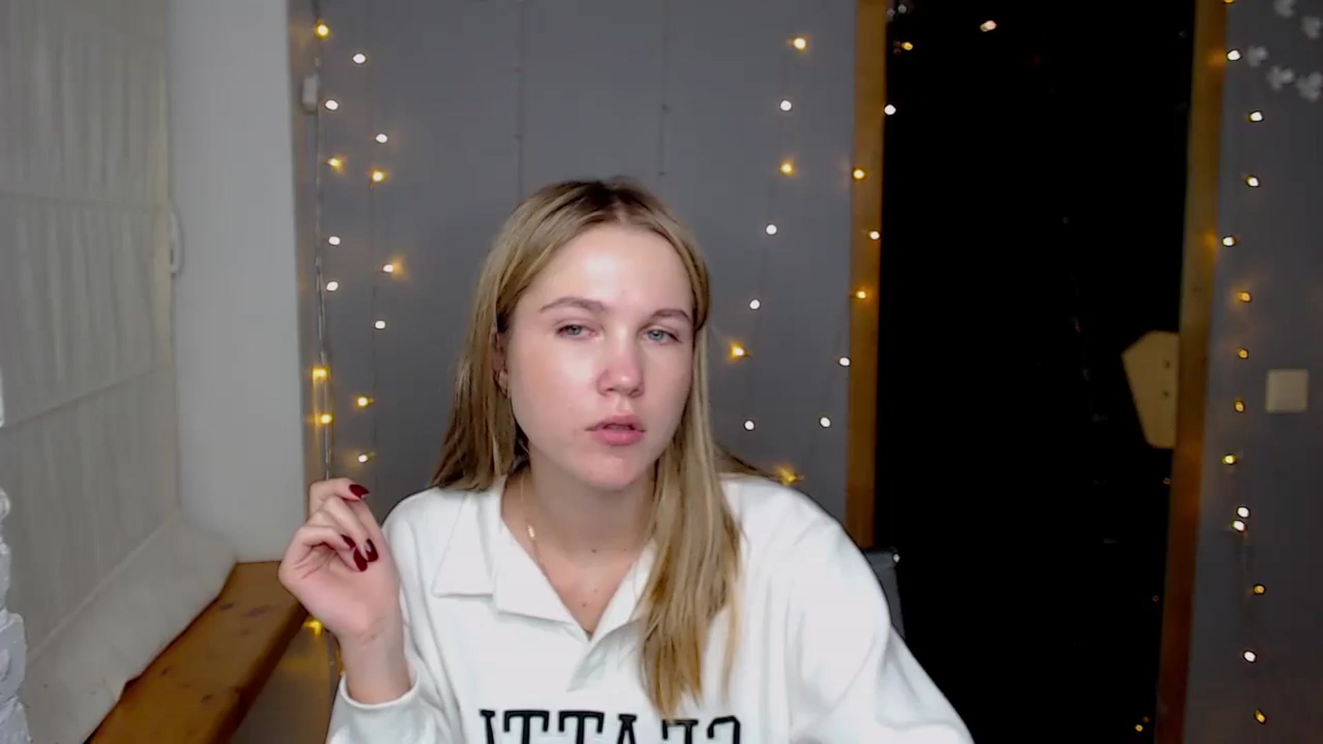 Gallery image thumbnail from Kate_Lewiss's myfreecams stream on, 11/21/2024, 17:22 image 1 of 20