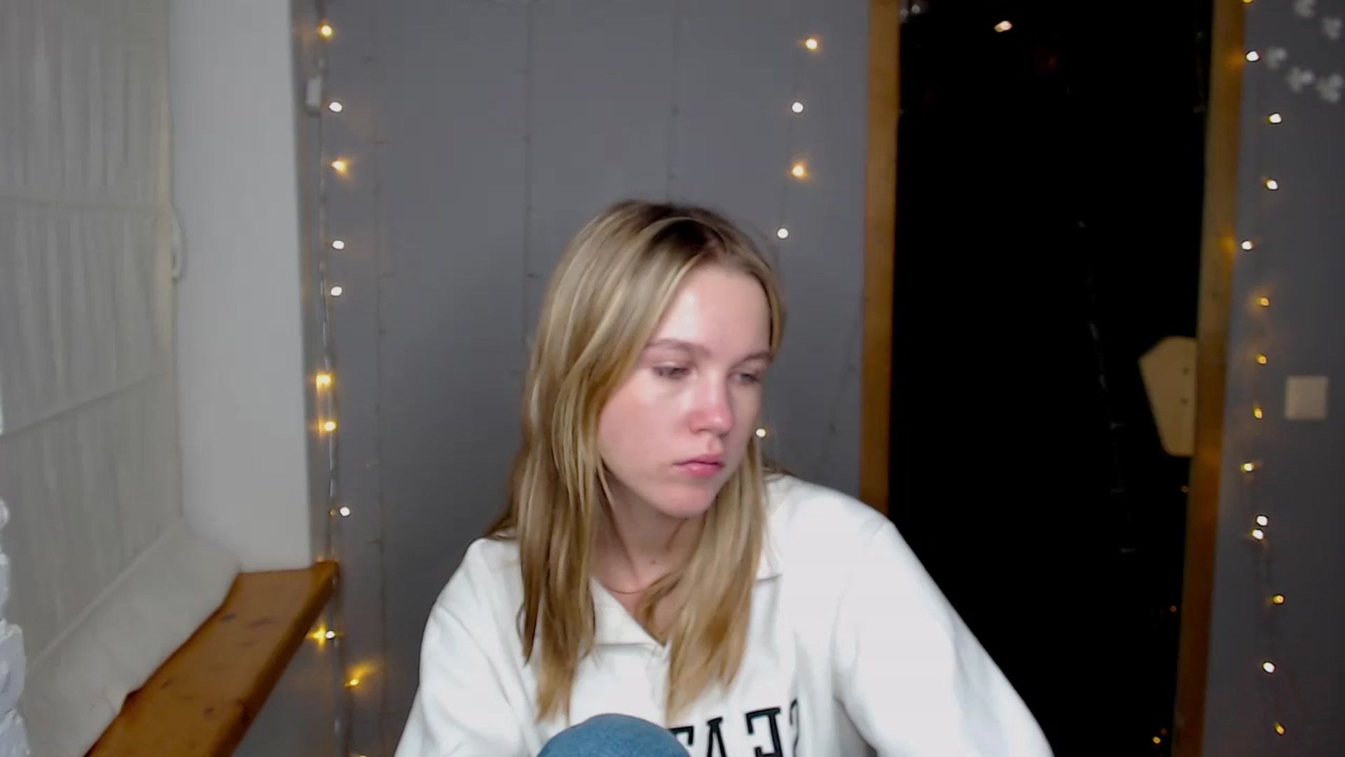 Gallery image thumbnail from Kate_Lewiss's myfreecams stream on, 11/21/2024, 18:07 image 4 of 20