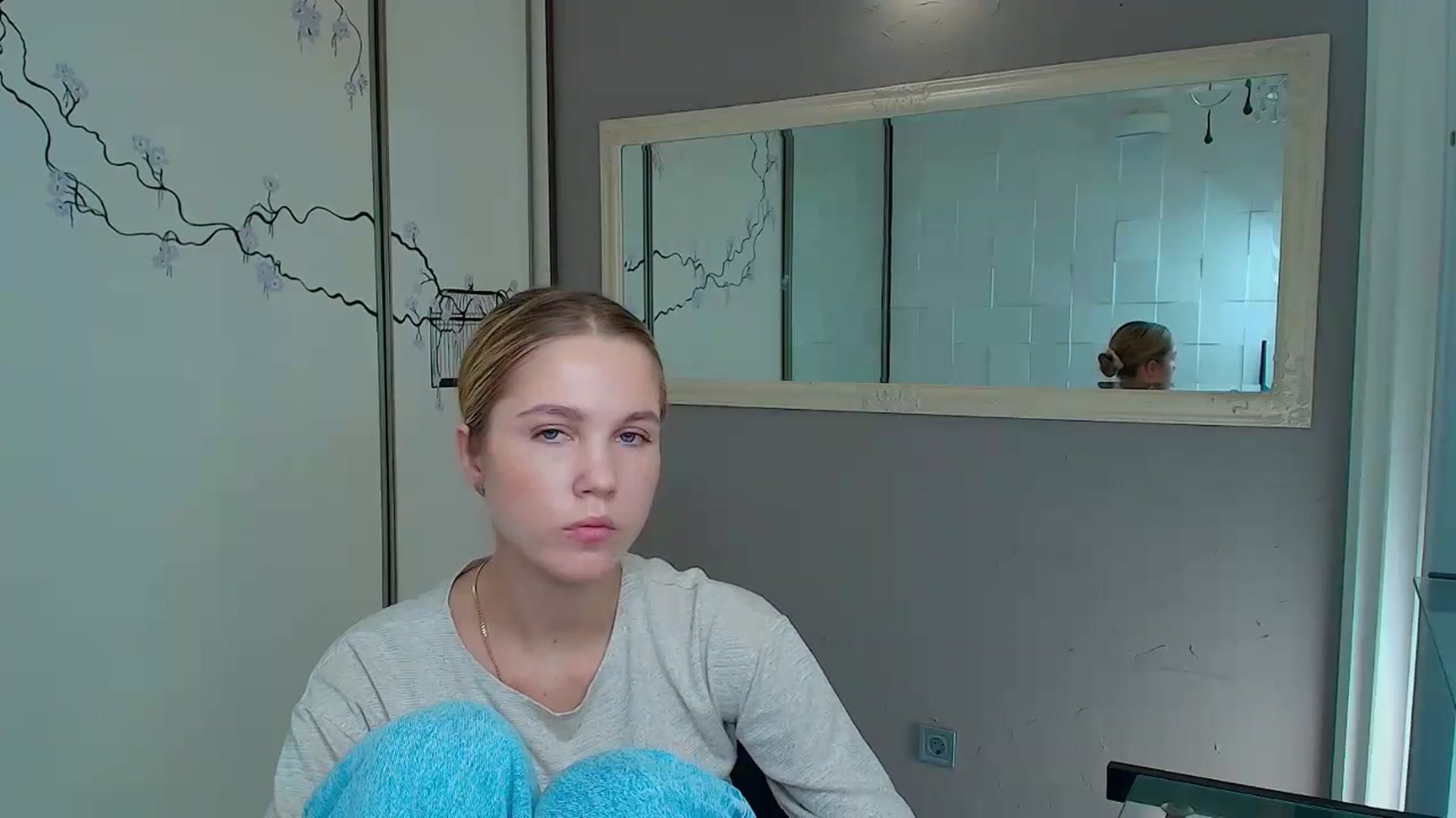 Gallery image thumbnail from Kate_Lewiss's myfreecams stream on, 11/22/2024, 08:01 image 13 of 20