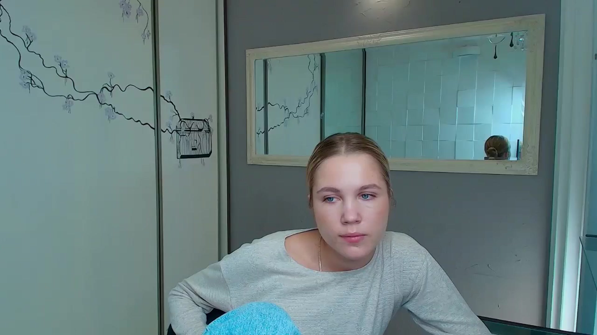 Gallery image thumbnail from Kate_Lewiss's myfreecams stream on, 11/22/2024, 08:01 image 18 of 20