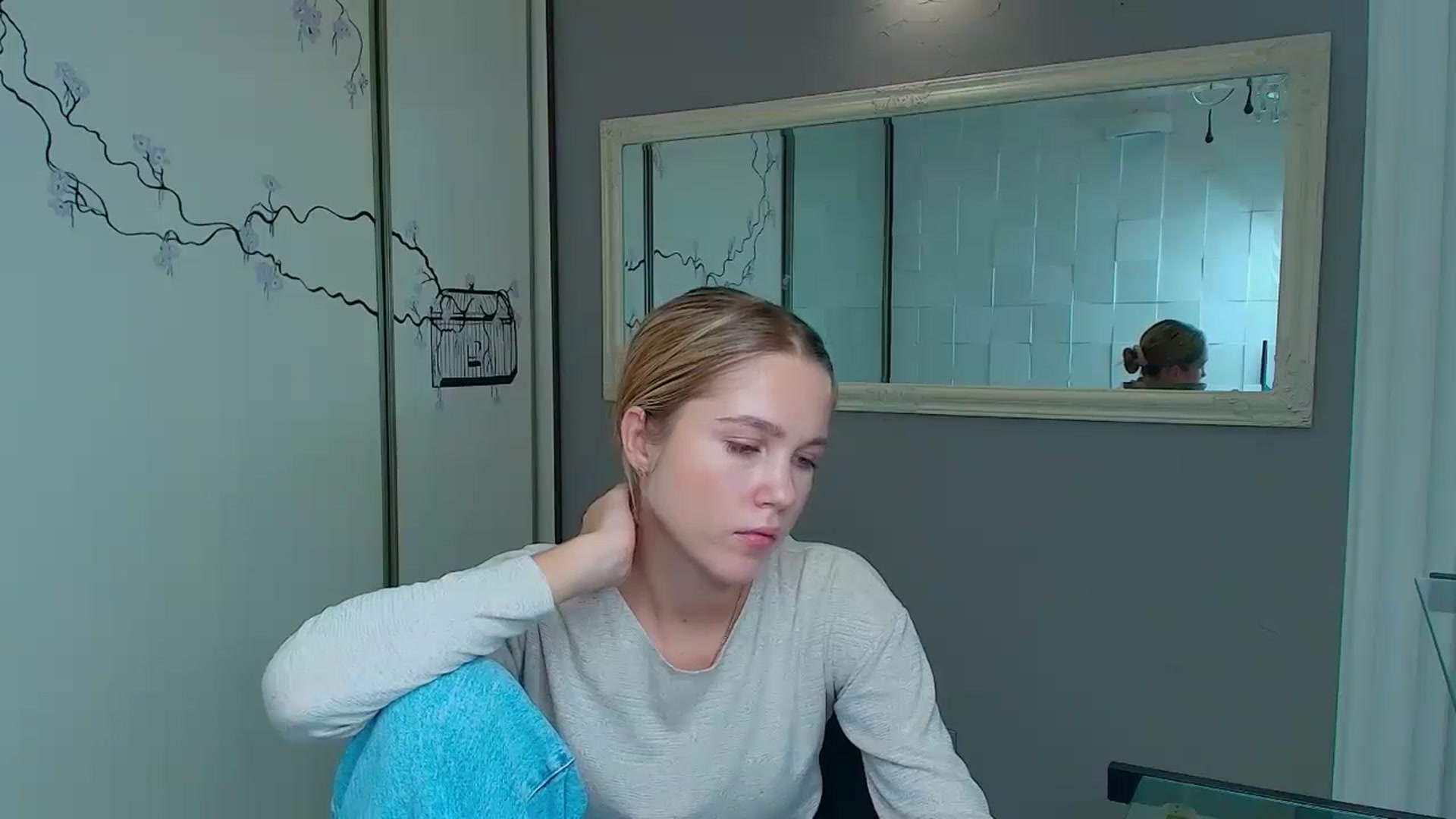 Gallery image thumbnail from Kate_Lewiss's myfreecams stream on, 11/22/2024, 11:20 image 16 of 20