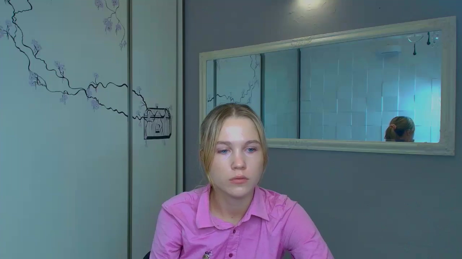 Gallery image thumbnail from Kate_Lewiss's myfreecams stream on, 11/25/2024, 10:37 image 18 of 20
