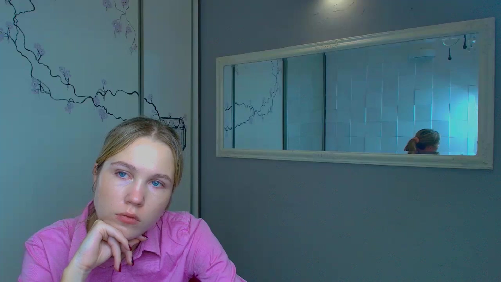 Gallery image thumbnail from Kate_Lewiss's myfreecams stream on, 11/25/2024, 12:07 image 2 of 20