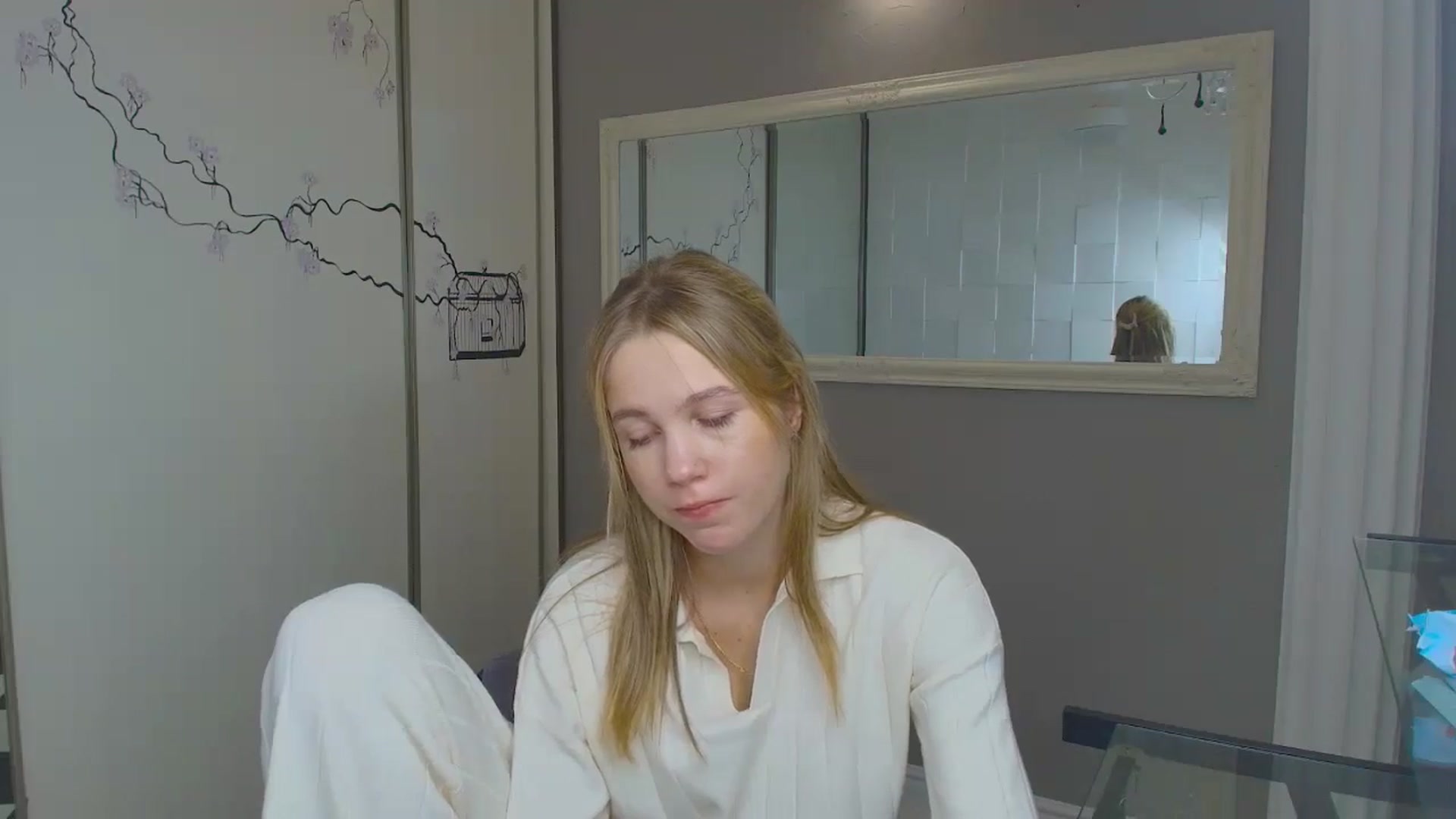 Gallery image thumbnail from Kate_Lewiss's myfreecams stream on, 11/26/2024, 09:19 image 20 of 20