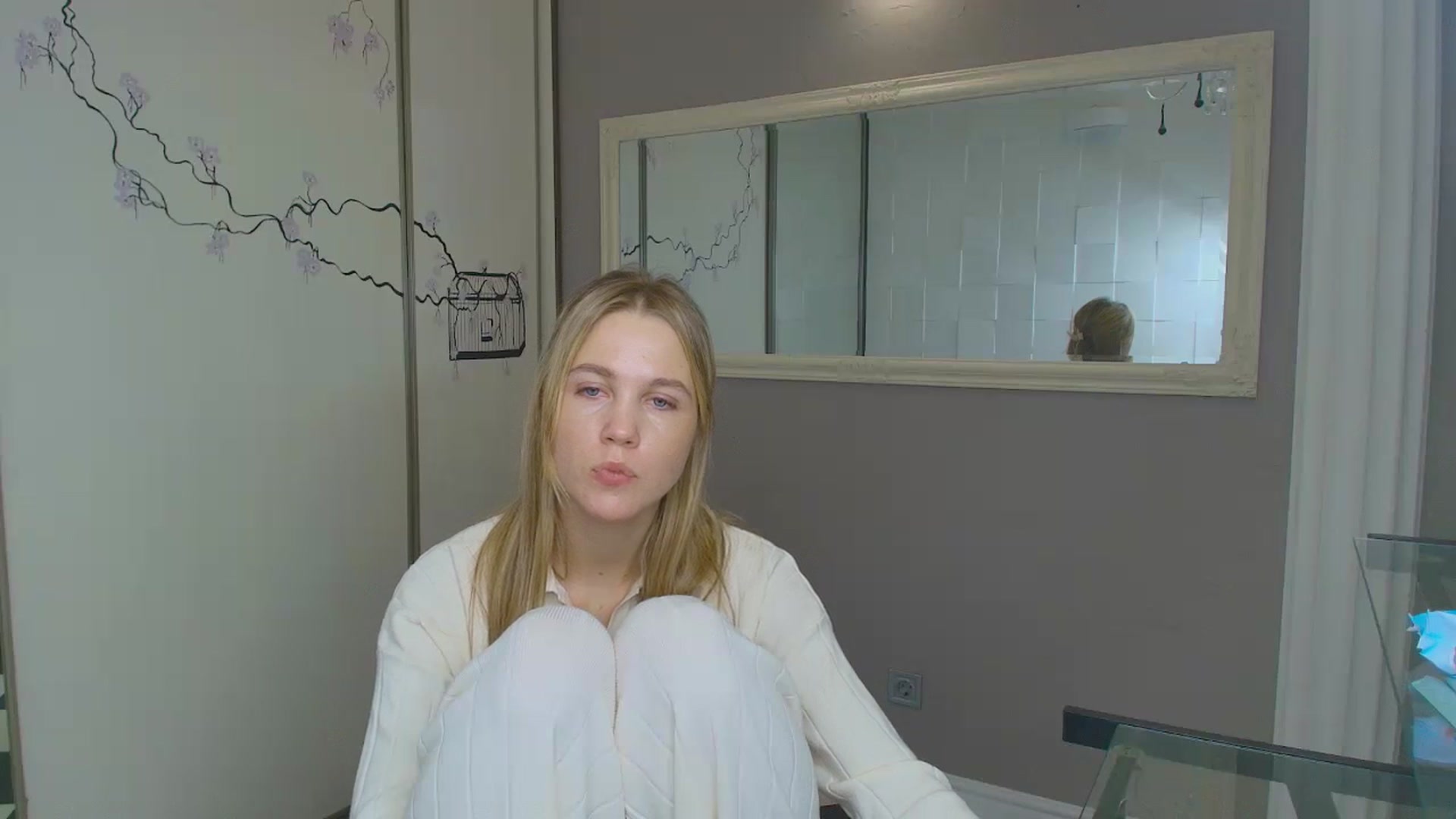 Gallery image thumbnail from Kate_Lewiss's myfreecams stream on, 11/26/2024, 11:29 image 11 of 20