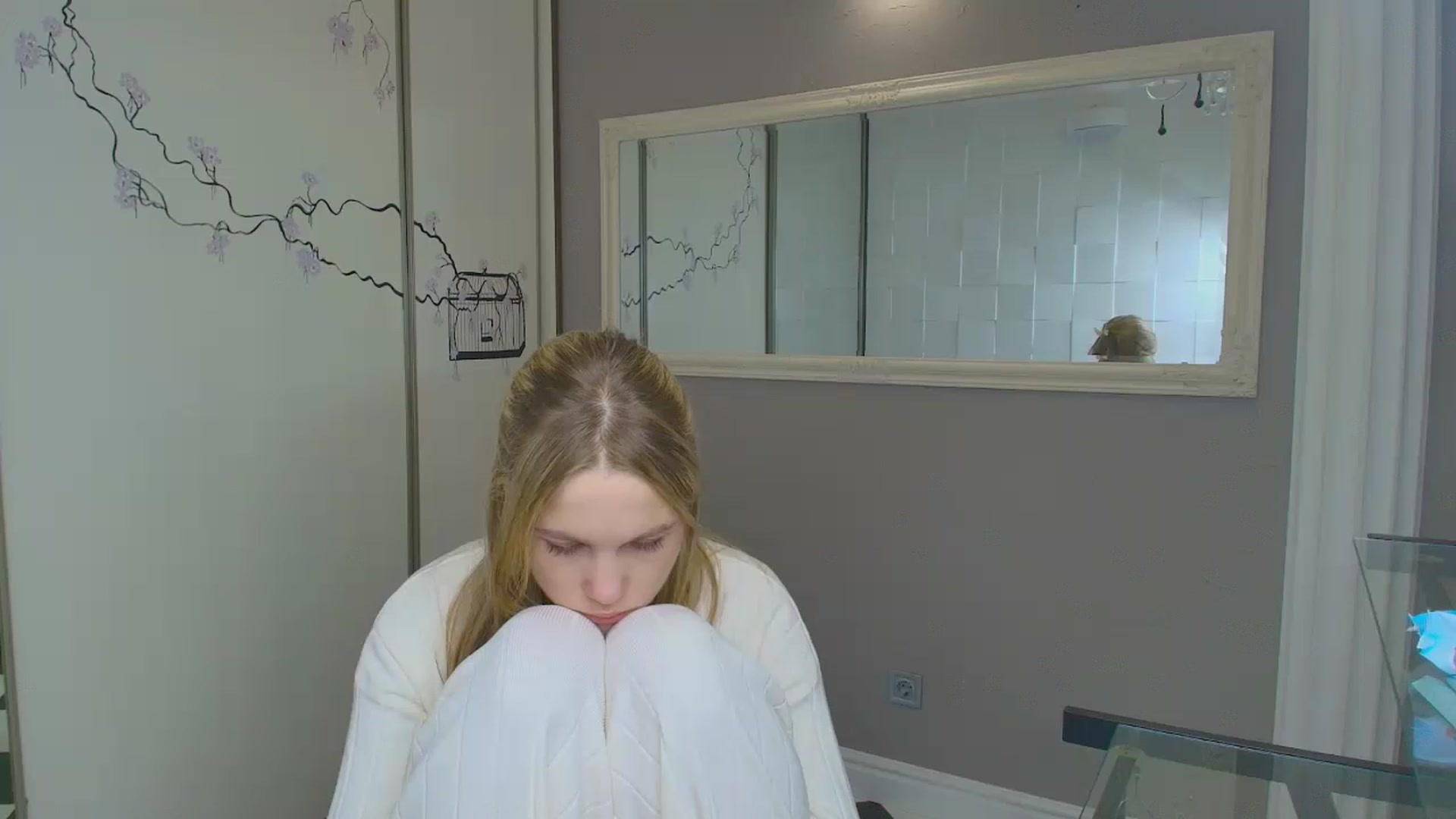 Gallery image thumbnail from Kate_Lewiss's myfreecams stream on, 11/26/2024, 11:29 image 15 of 20