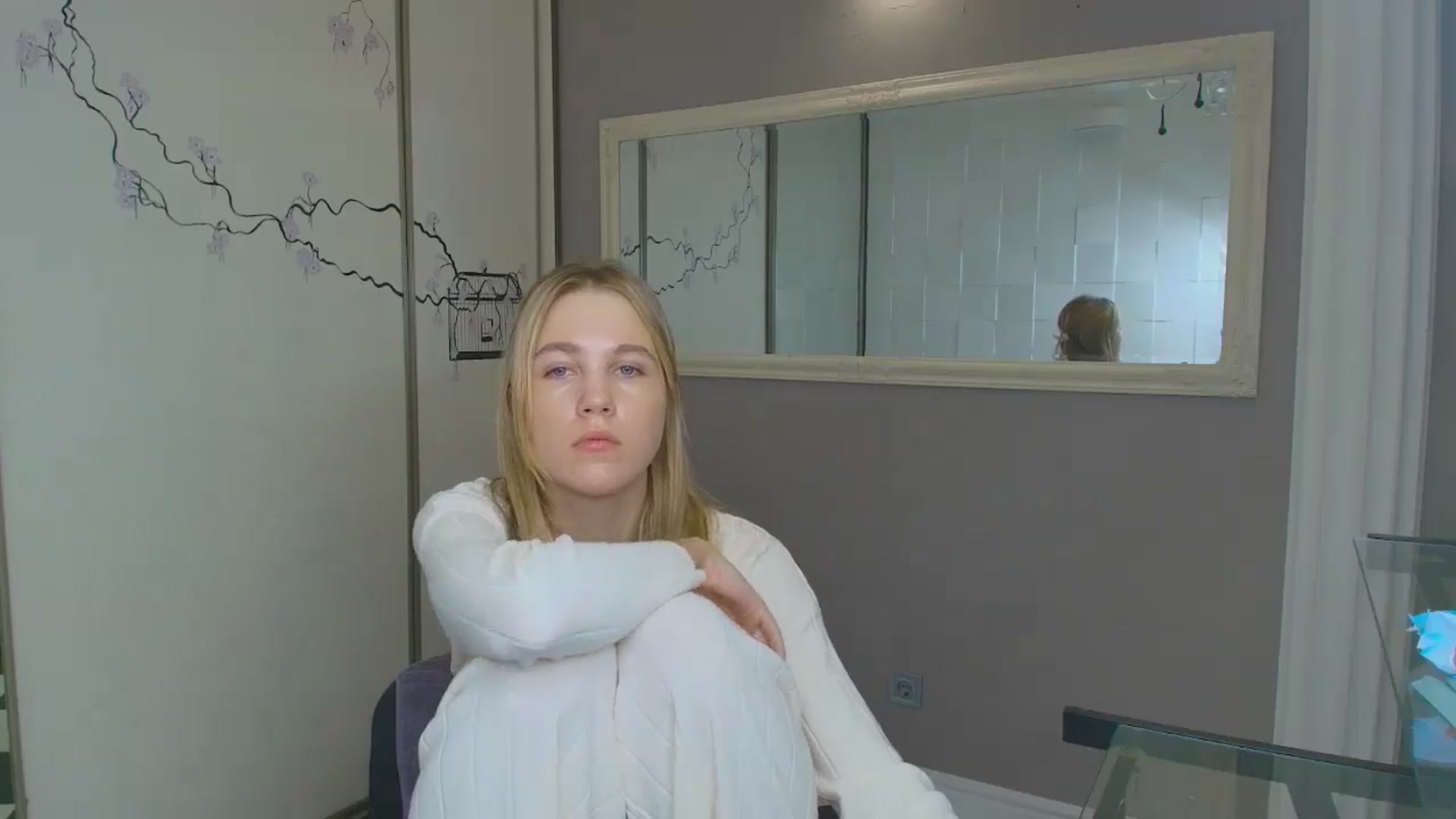 Gallery image thumbnail from Kate_Lewiss's myfreecams stream on, 11/26/2024, 11:29 image 10 of 20