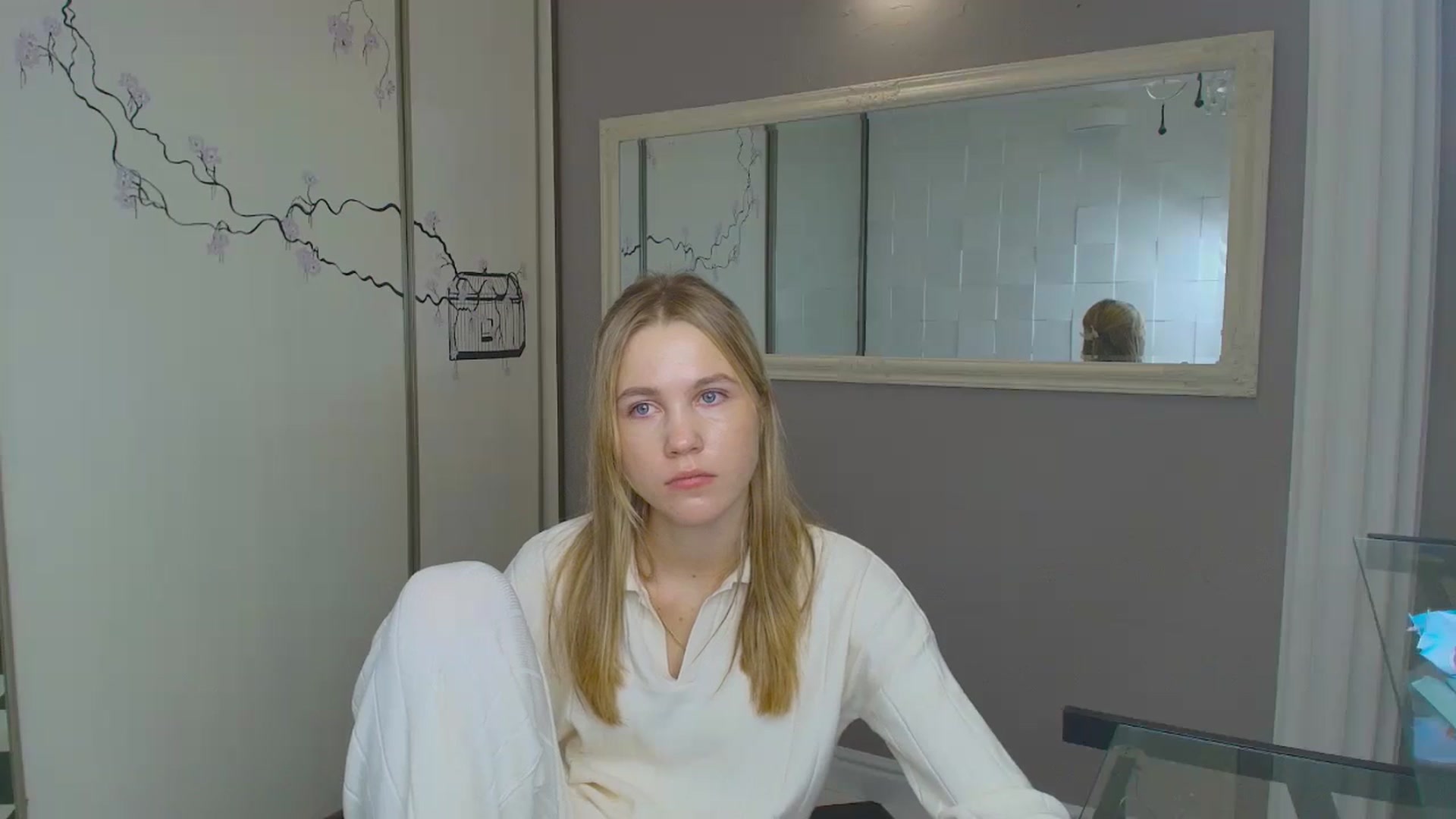 Gallery image thumbnail from Kate_Lewiss's myfreecams stream on, 11/26/2024, 11:29 image 19 of 20